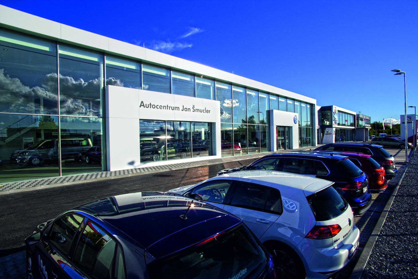 gHP7y.jpeg?fl=res,2200,2200,1