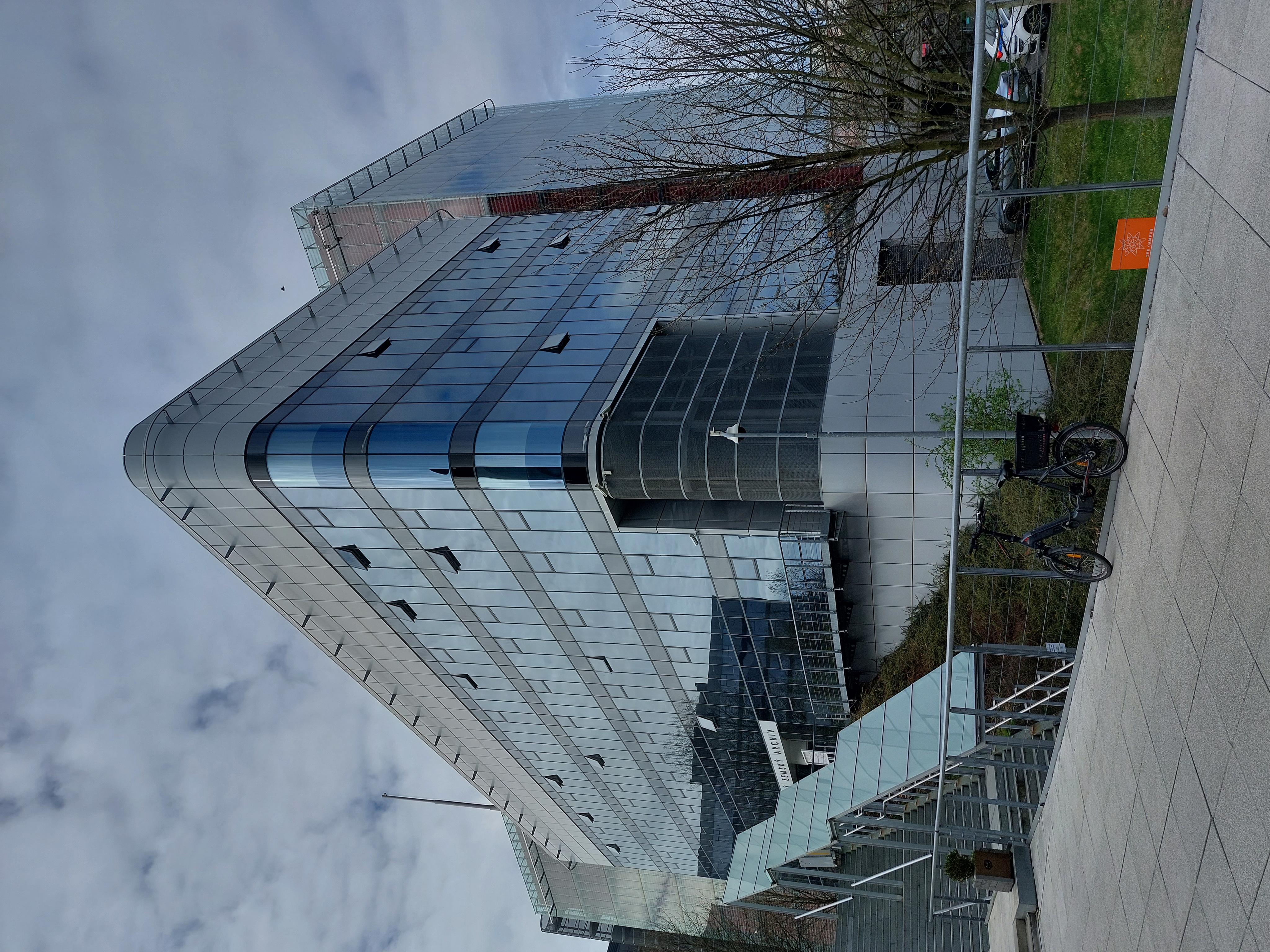 Moravský zemský archiv v Brně - knihovna foto 6