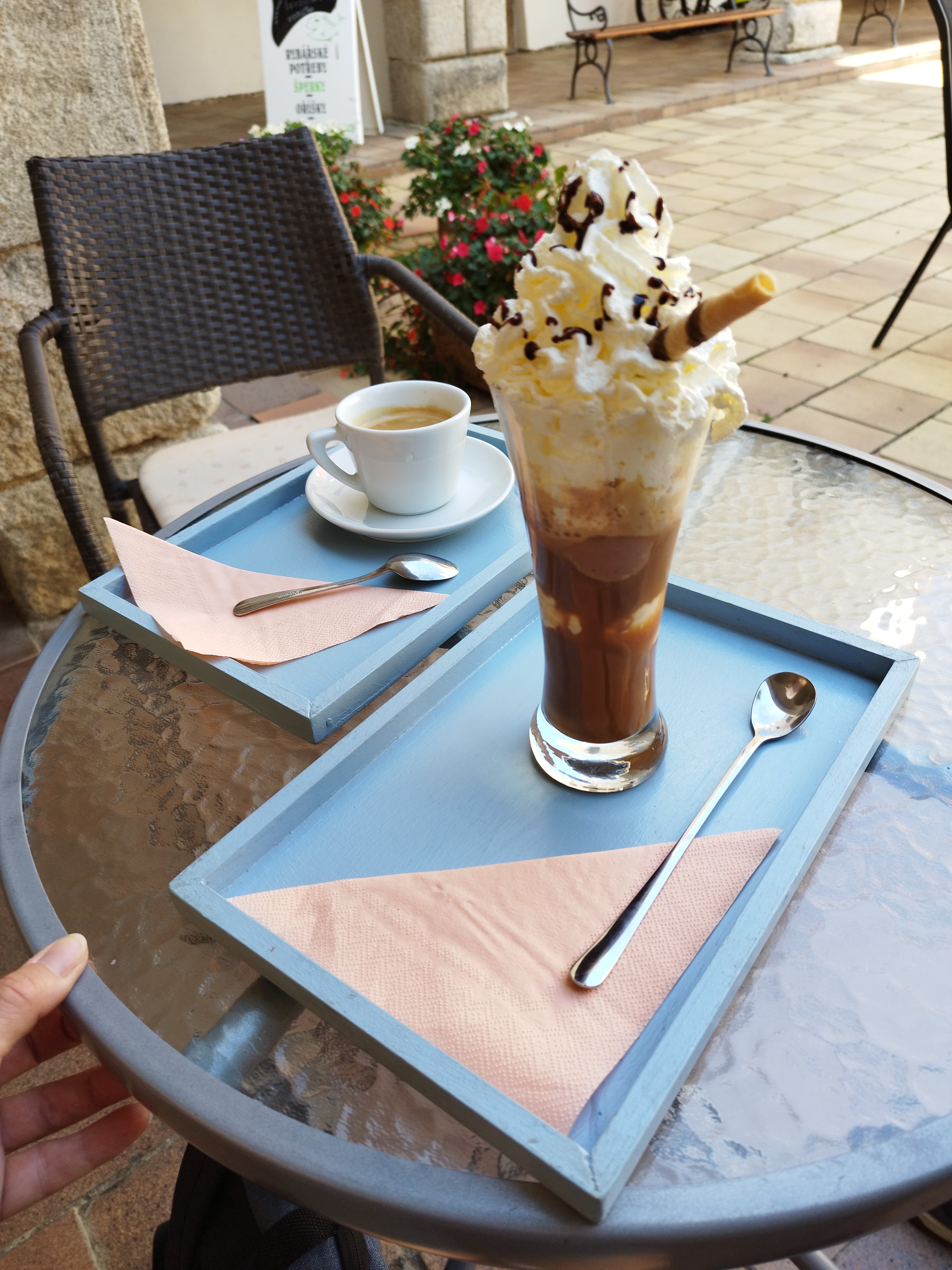 Kavárna a obchod Barevný svět foto 5