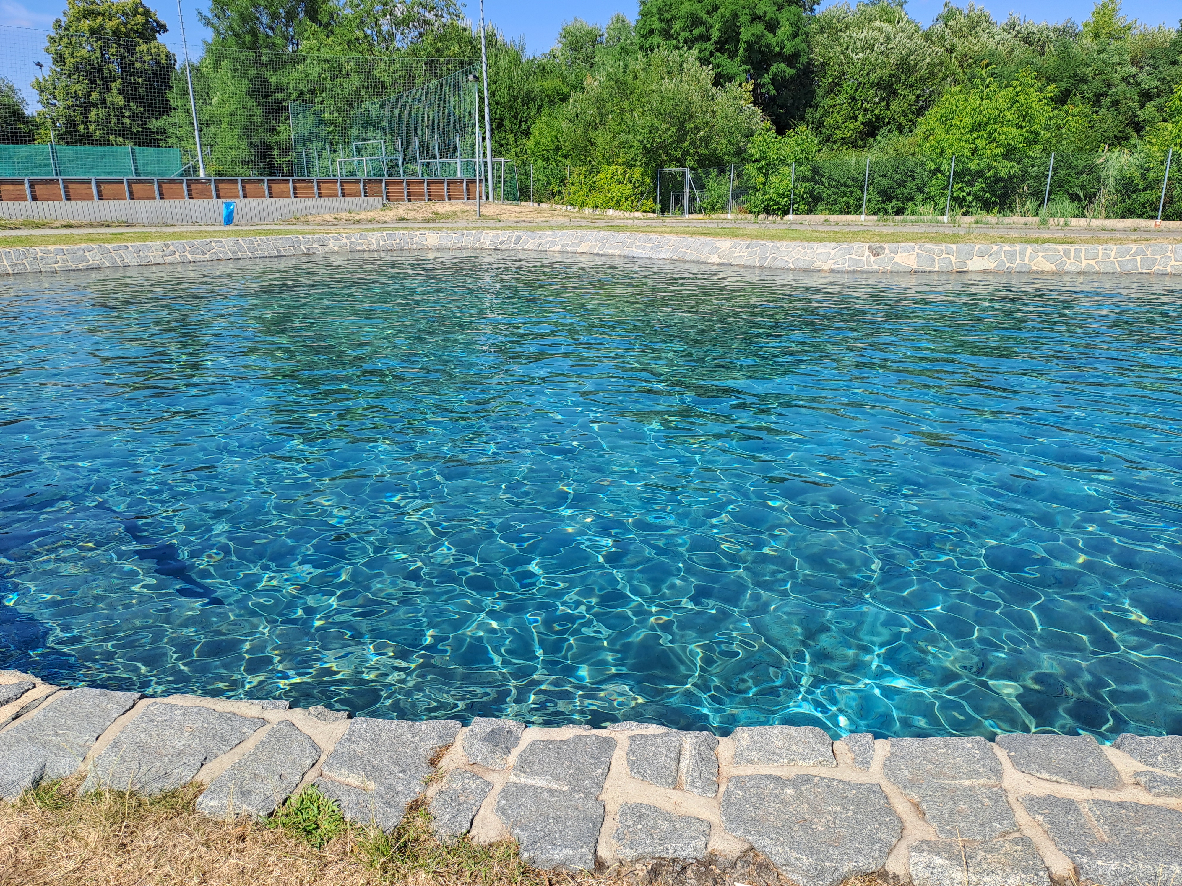 Rekreační rybník Březiněves foto 4