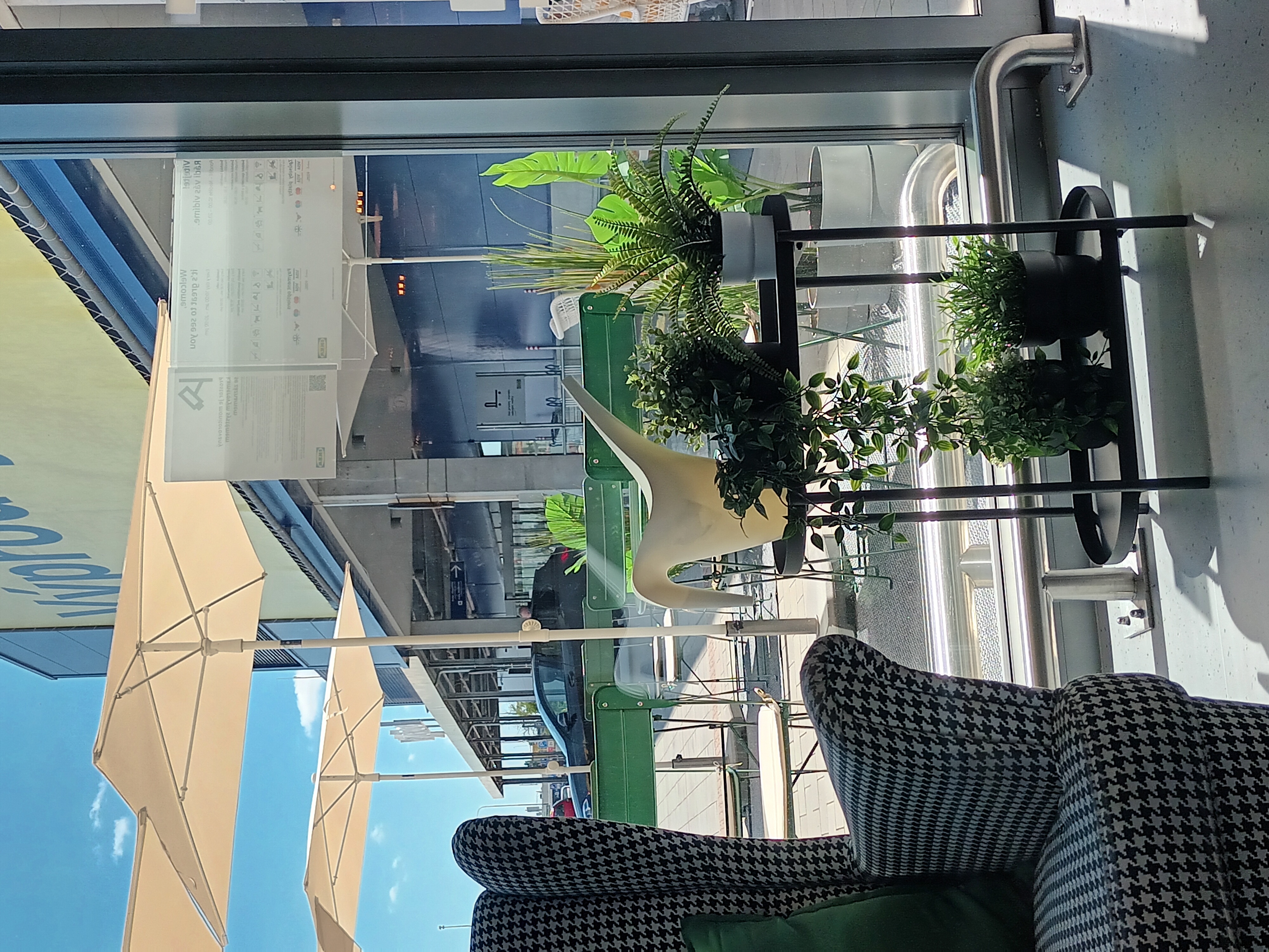 Švédská restaurace a kavárna IKEA Brno foto 6