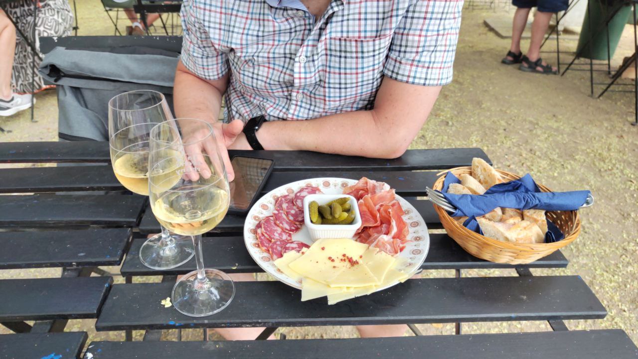 Vinárna Na břehu Rhôny foto 3