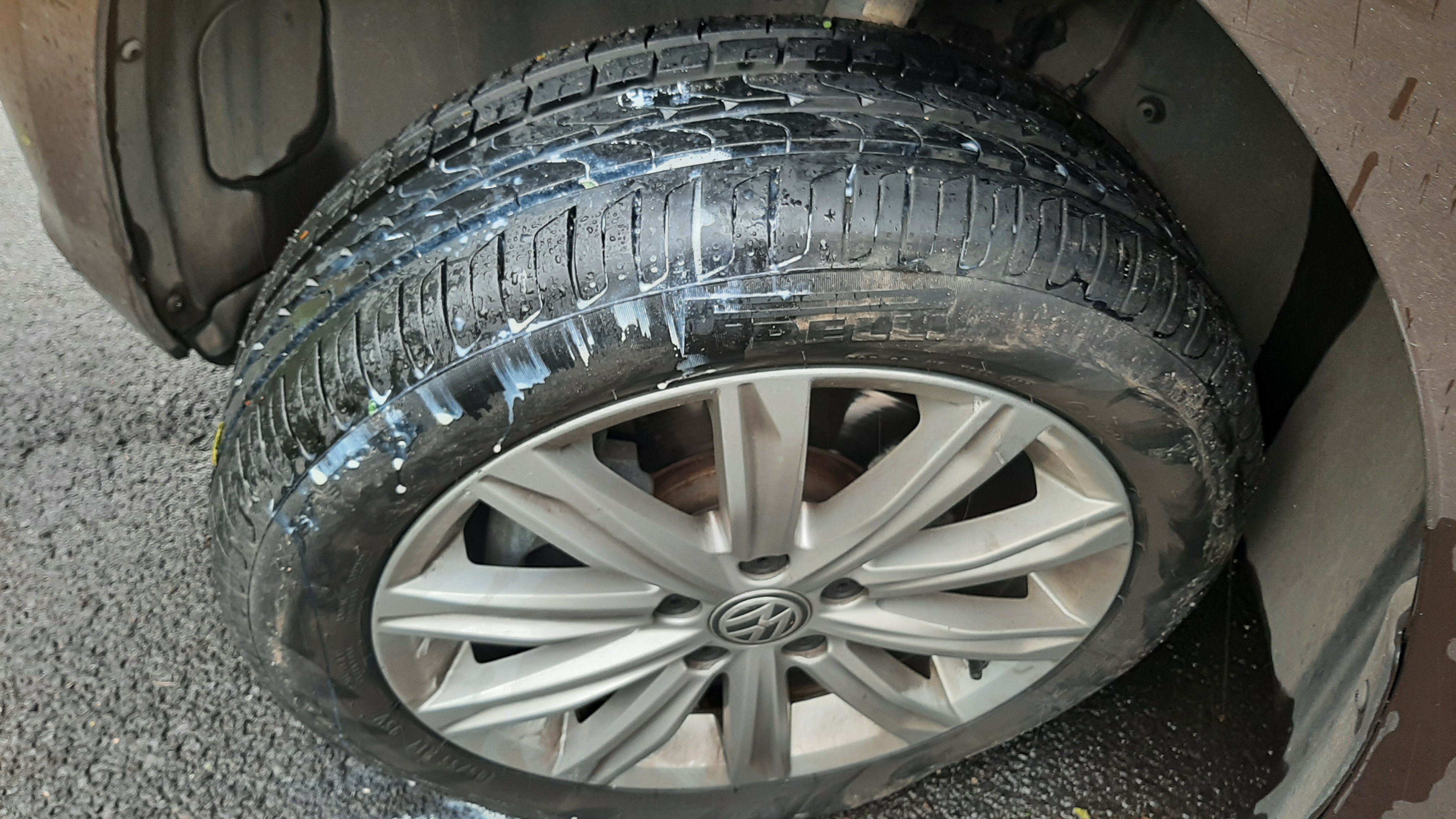 Pneubazar-pneuservis - Aleš Kraus foto 3