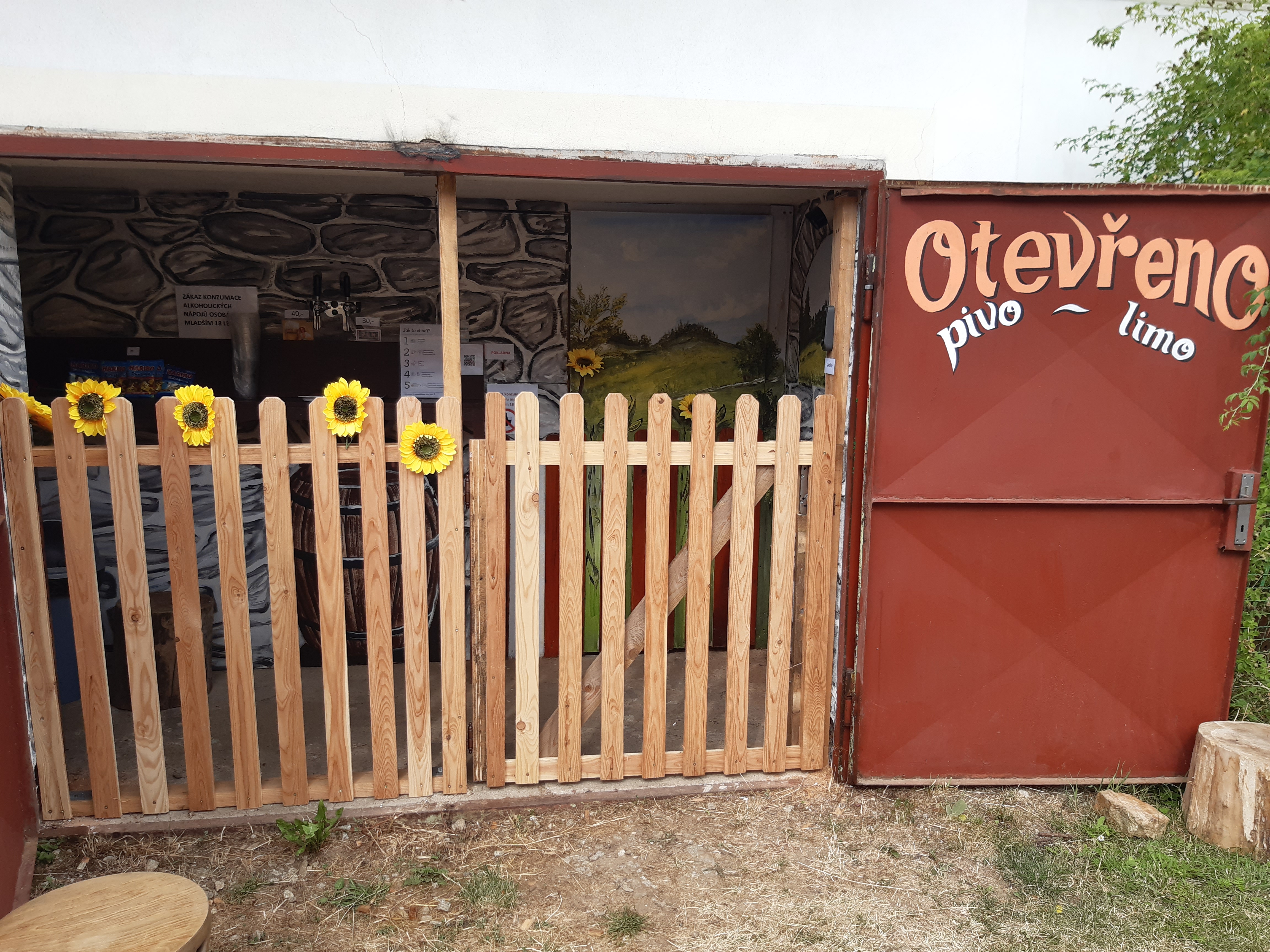 Samoobslužný stánek Lesůňky foto 3
