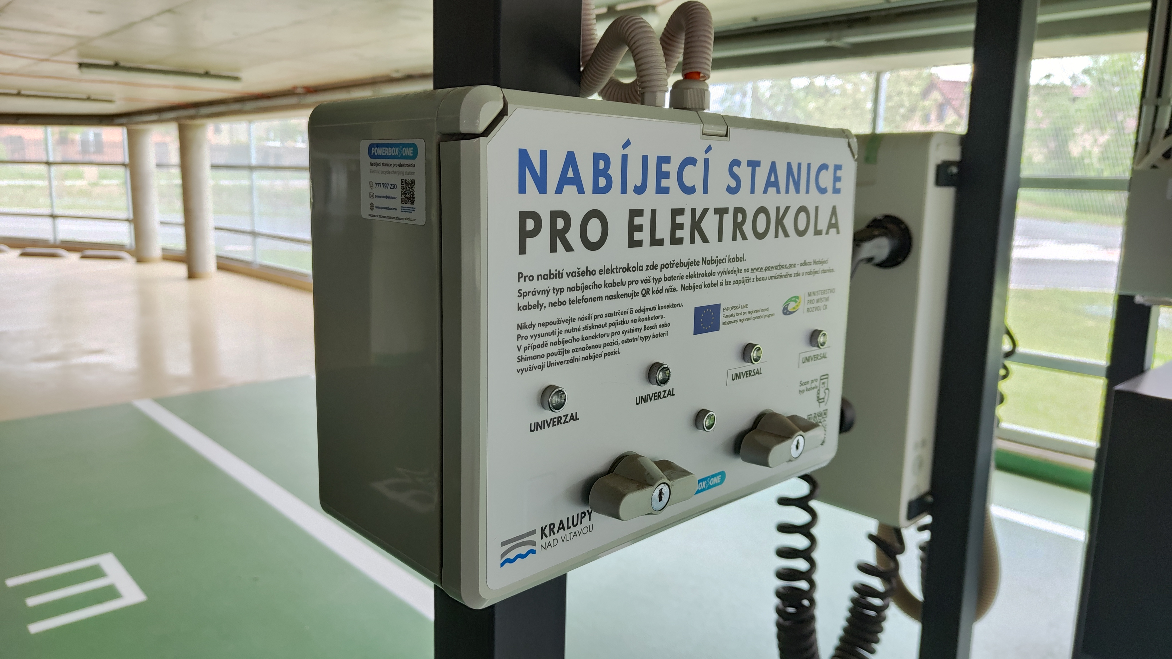 Nabíjecí stanice Parkovací dům P + R Kralupy nad Vltavou foto 4