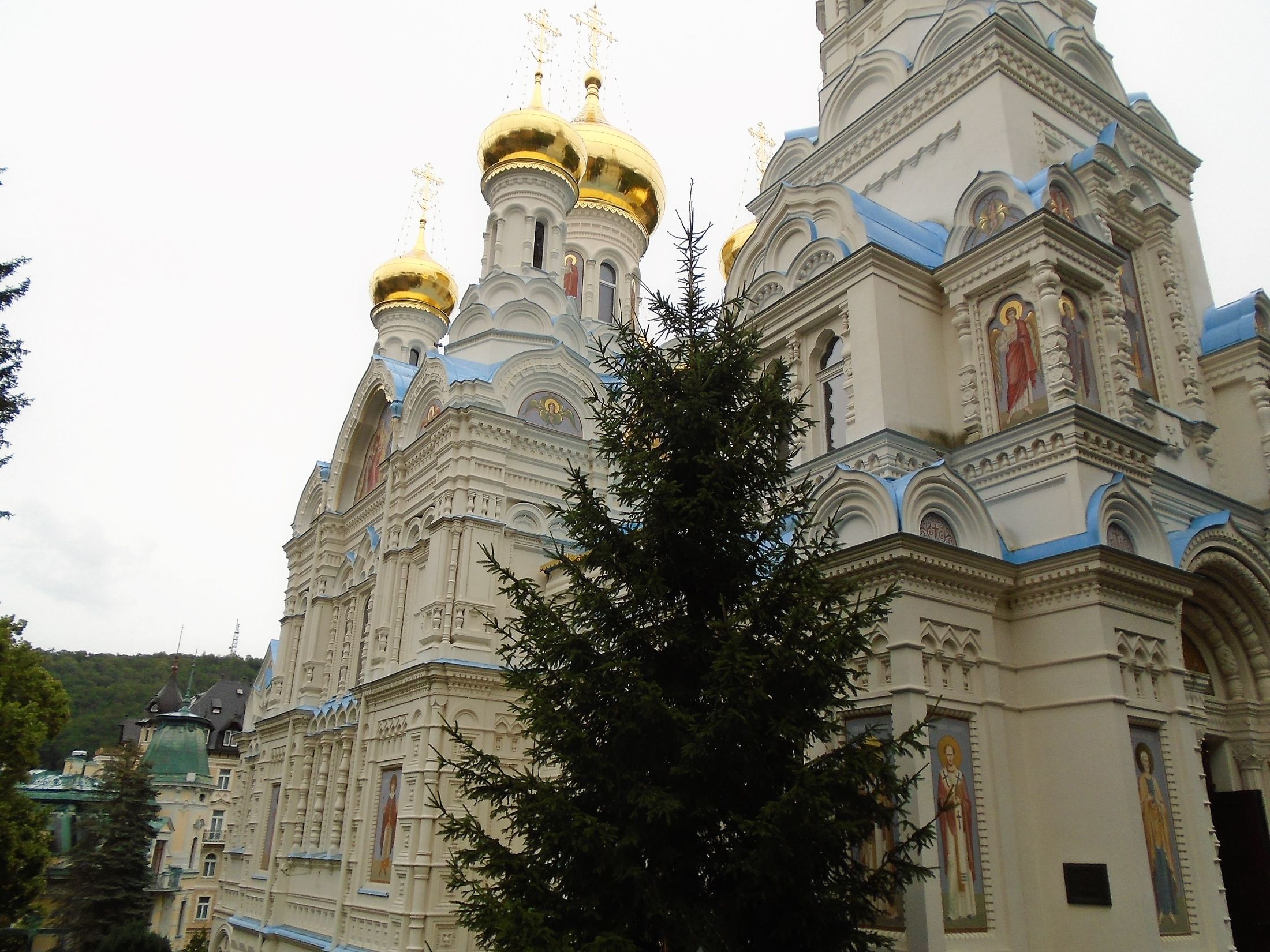 WfURJB.mpo?fl=res,2200,2200,1