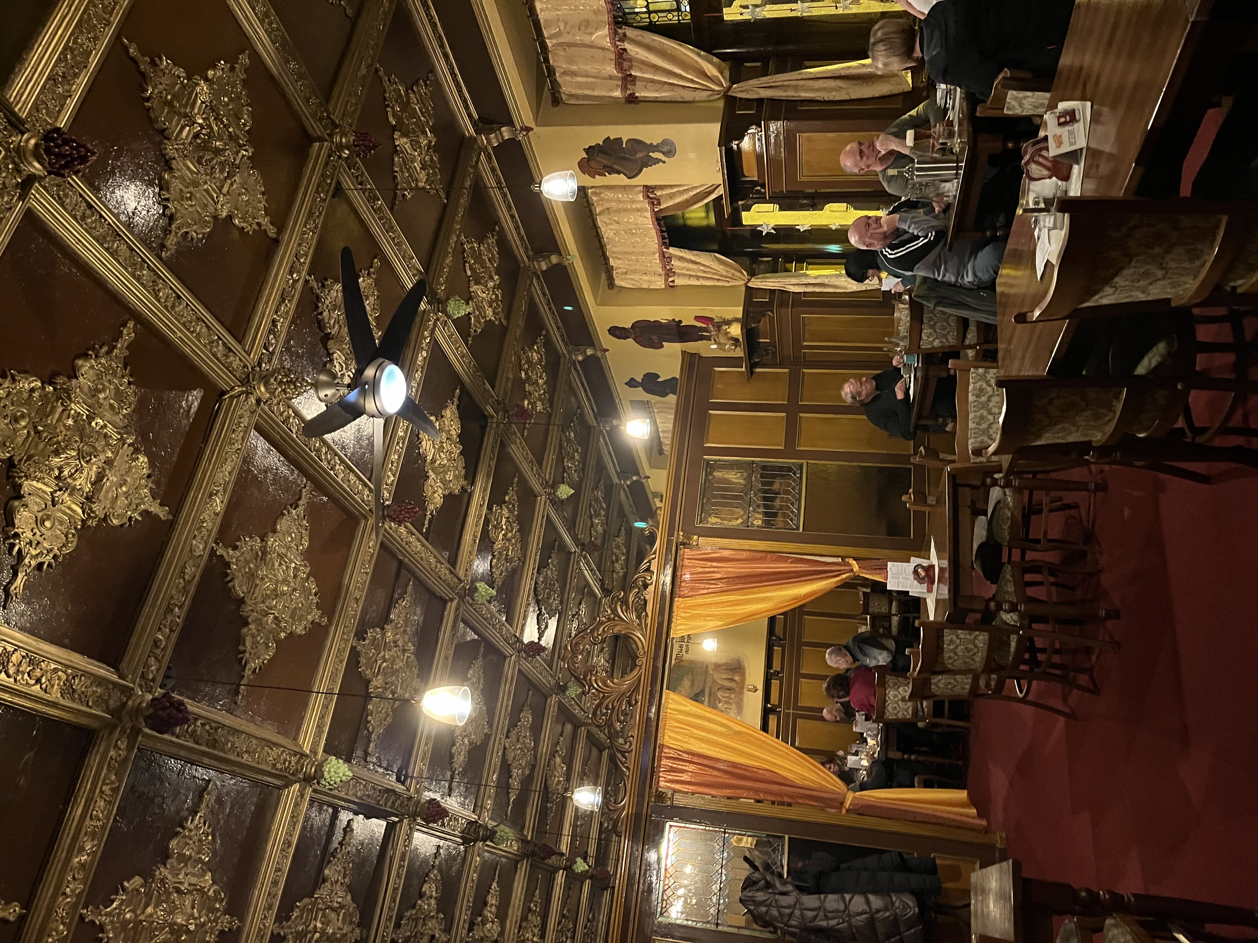 Vinárna Restaurant U Dvou rytířů foto 6