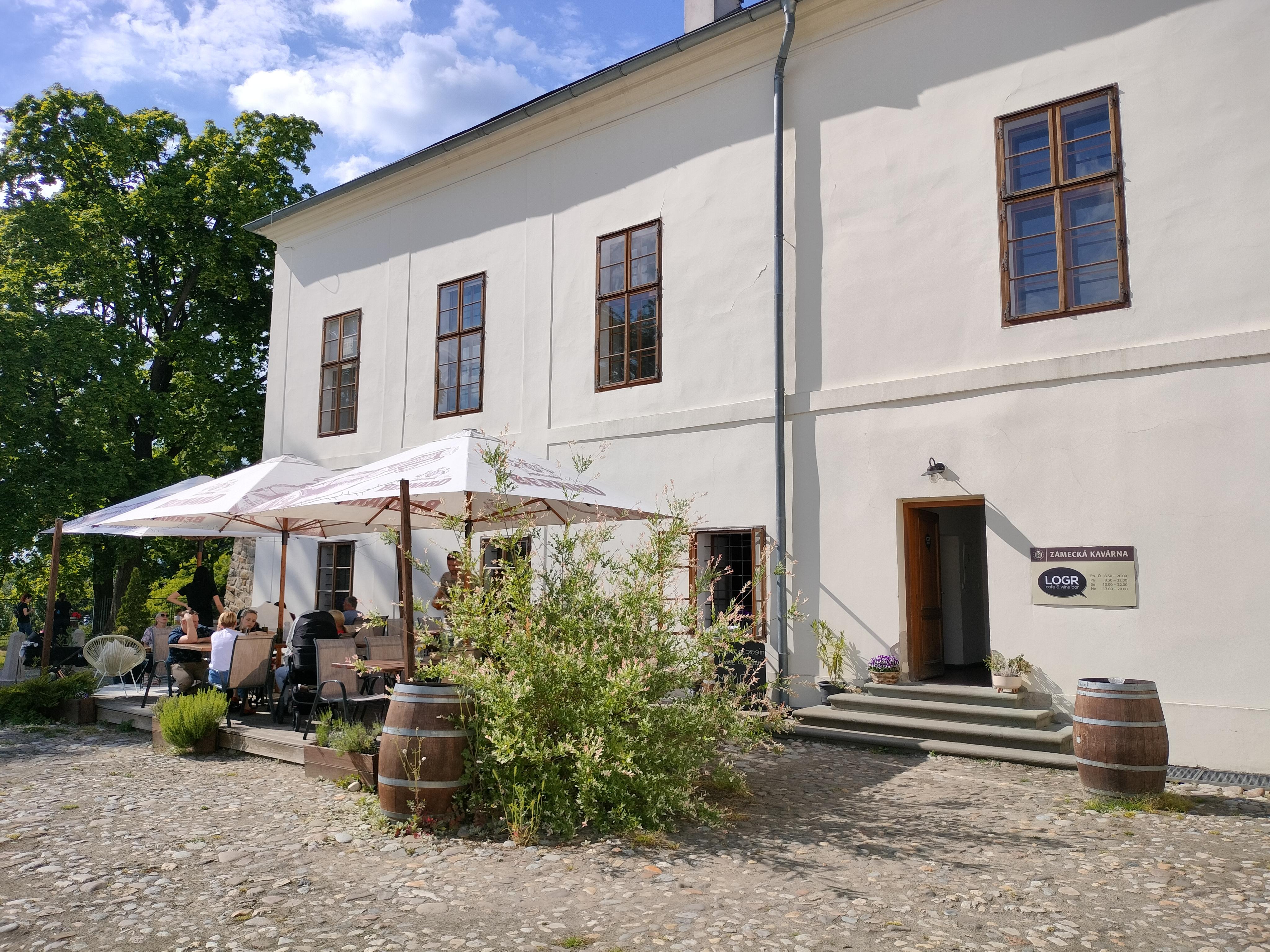 LOGR cafe foto 2