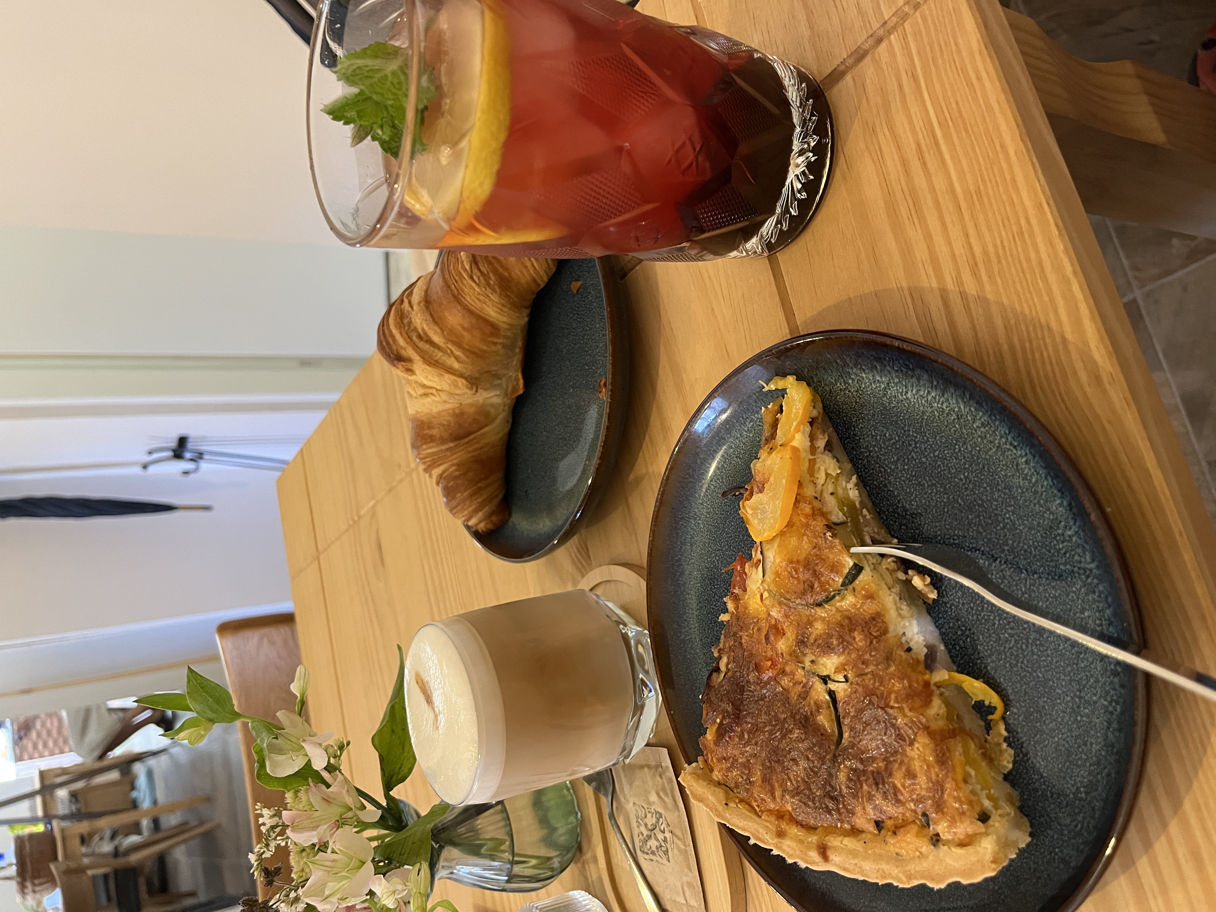 Rustic Coffee & Brunch foto 4
