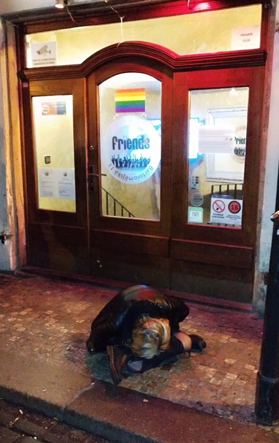 Friends club a bar foto 6