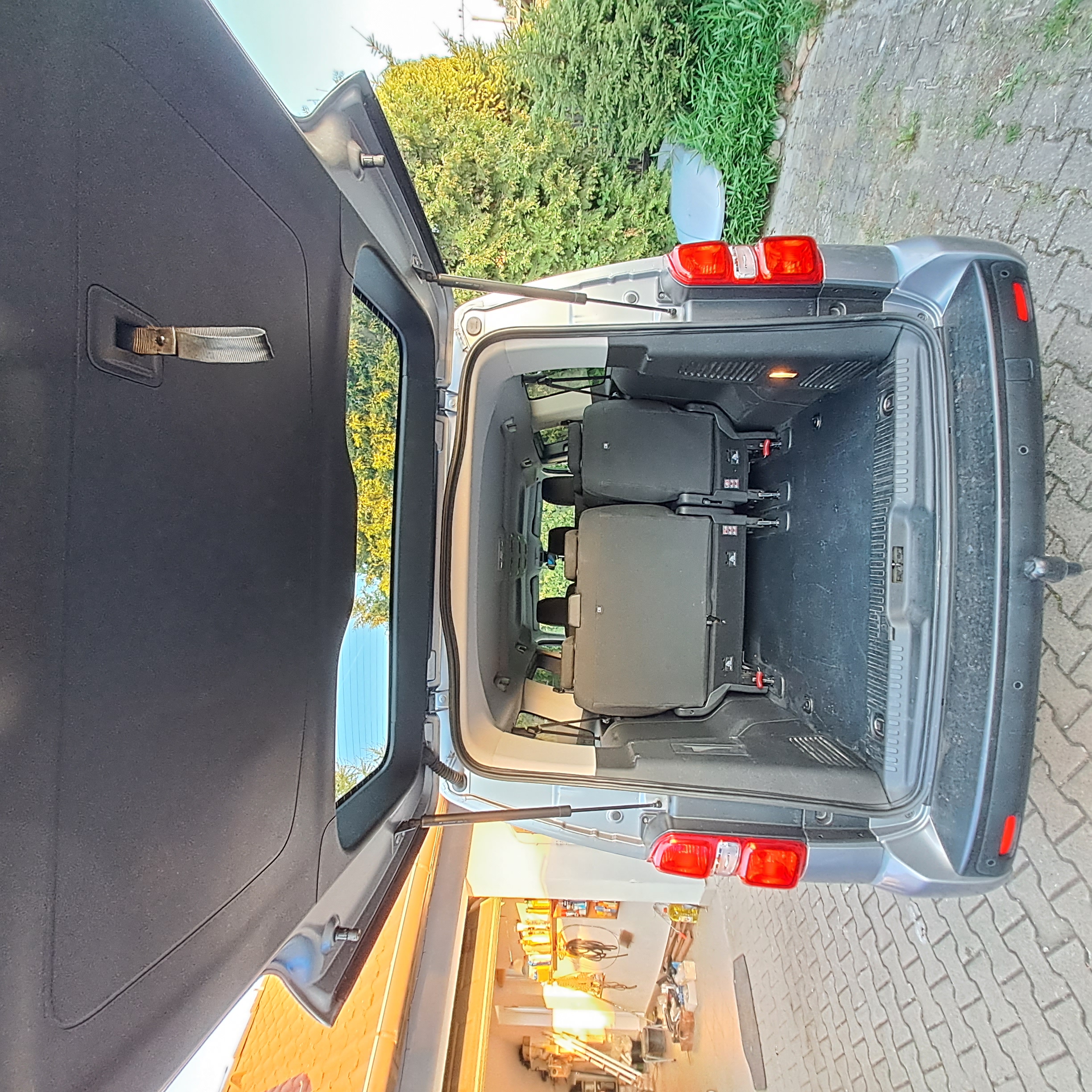VM - Incom spol. s r.o. - prodej a servis vozů foto 3