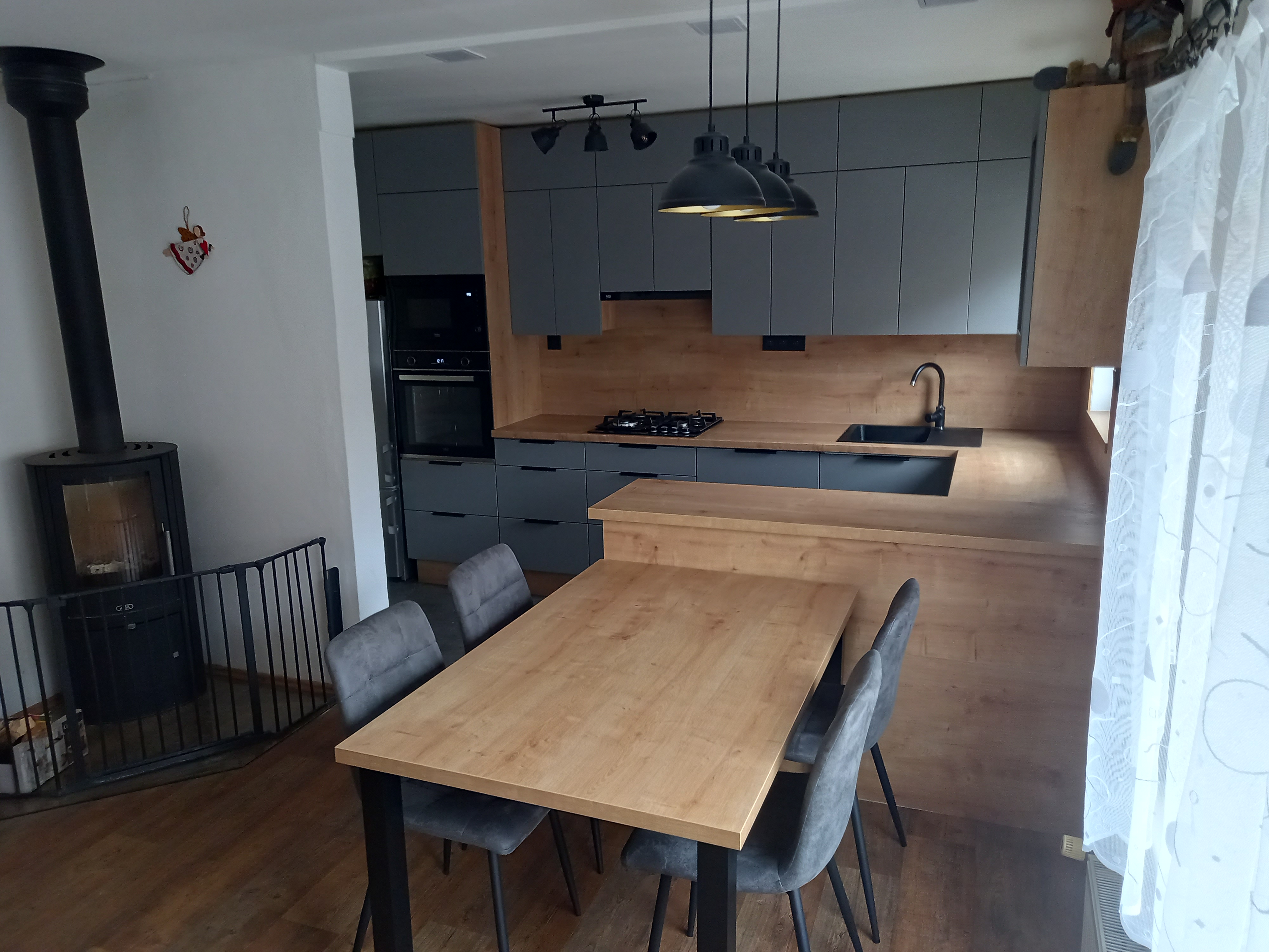 KONY nábytek foto 3