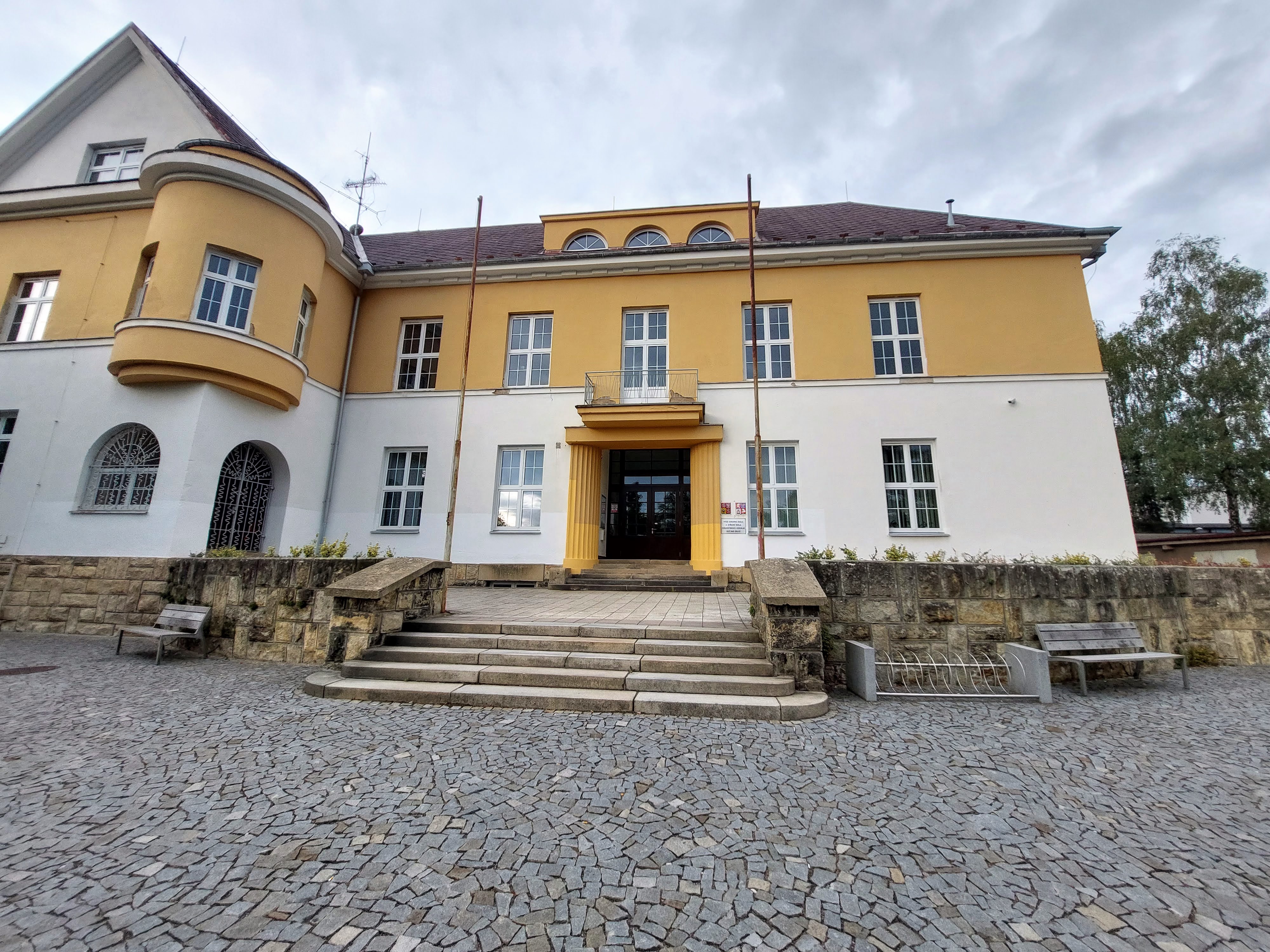 Vyšší odborná škola a střední škola zdravotnická a sociální Ústí nad Orlicí foto 5