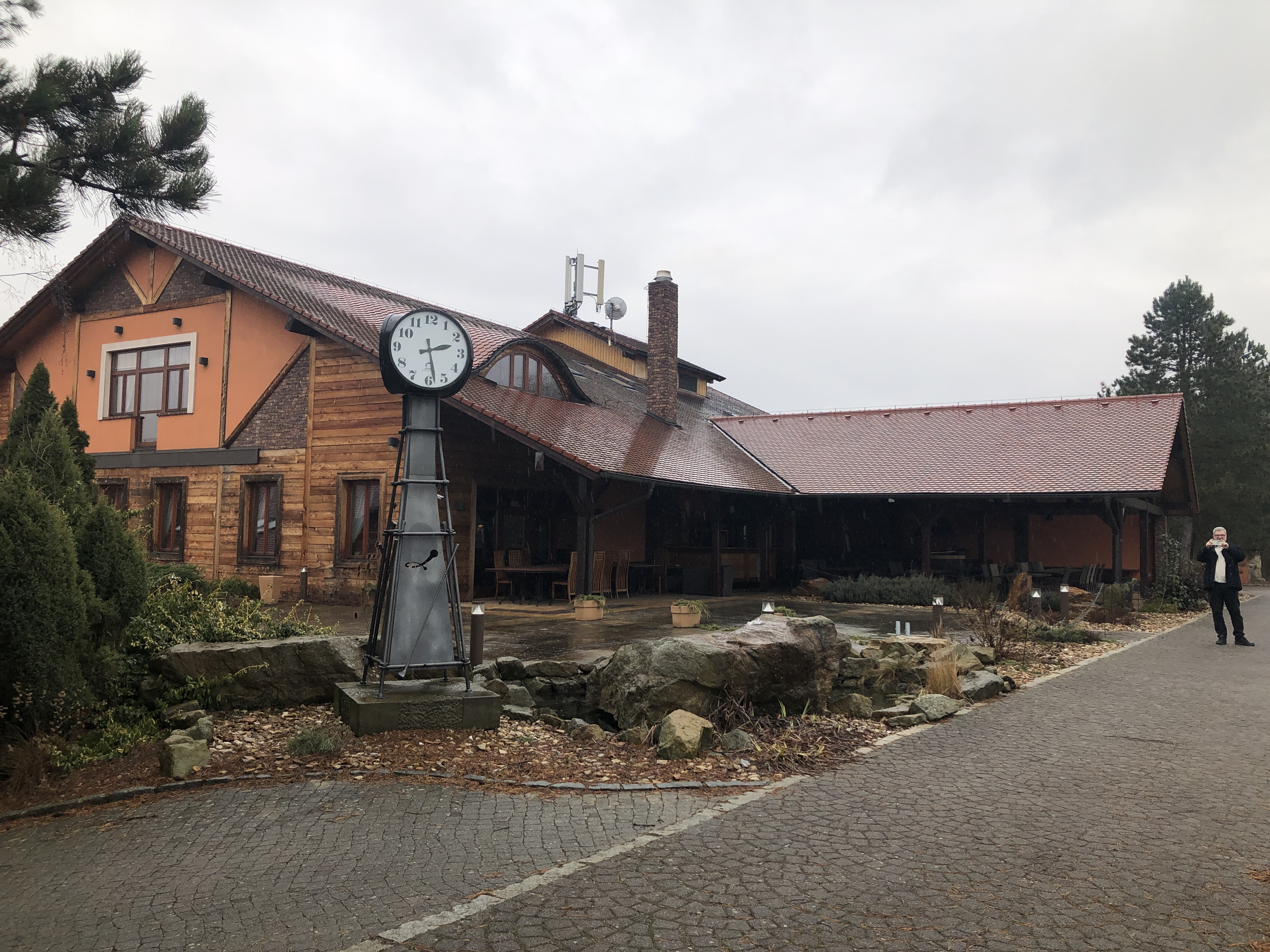 Cedrus restaurant Kunětická Hora foto 5