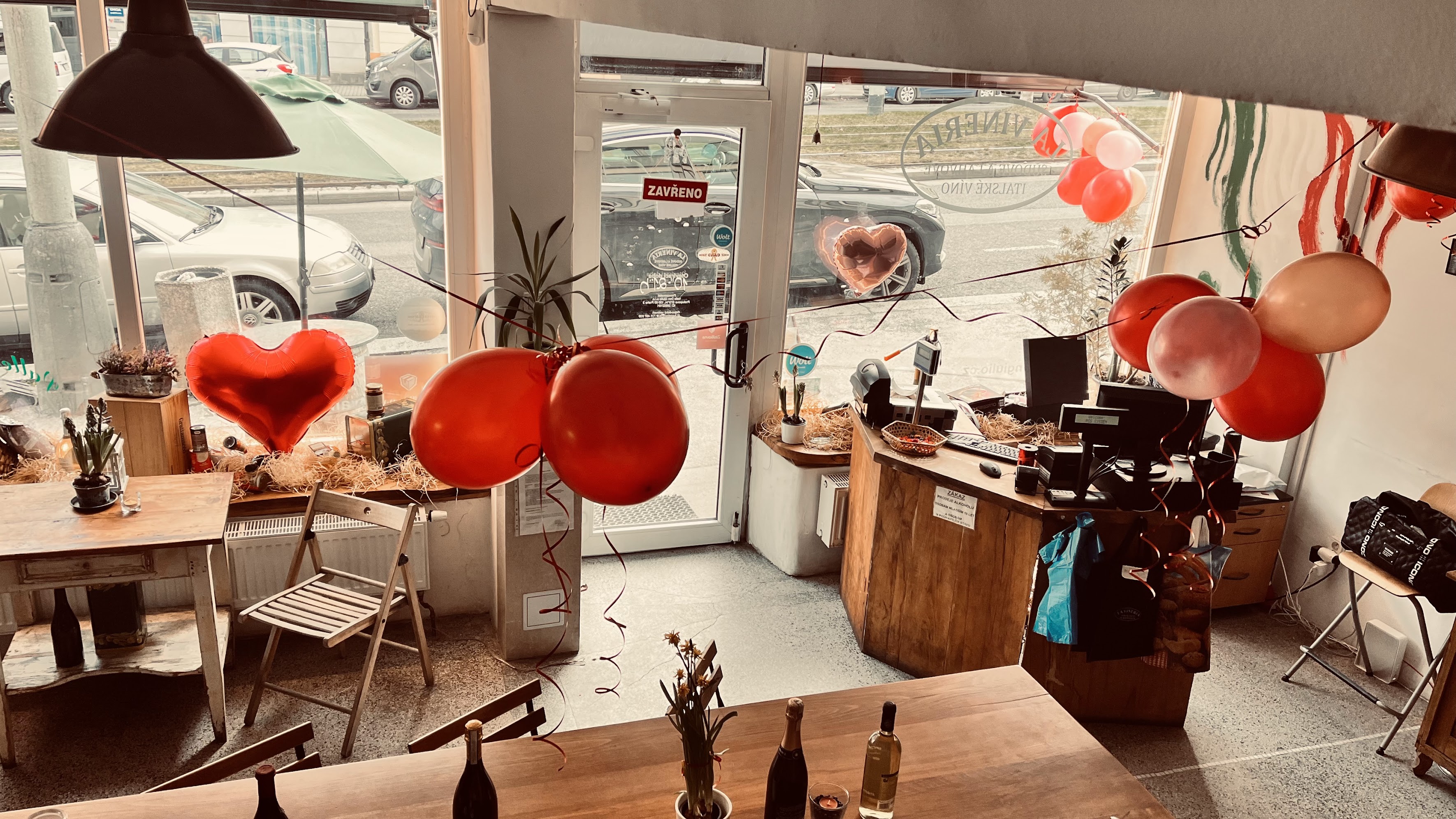 PARTY SHOP a půjčovna Rentima.cz foto 2