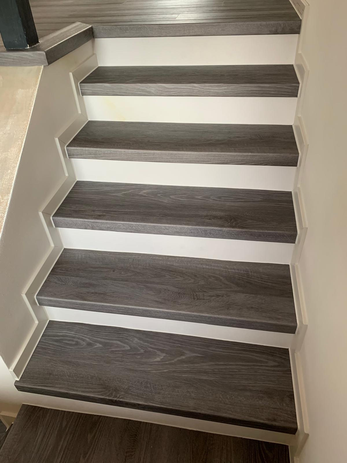 Schody z vinylu foto 5