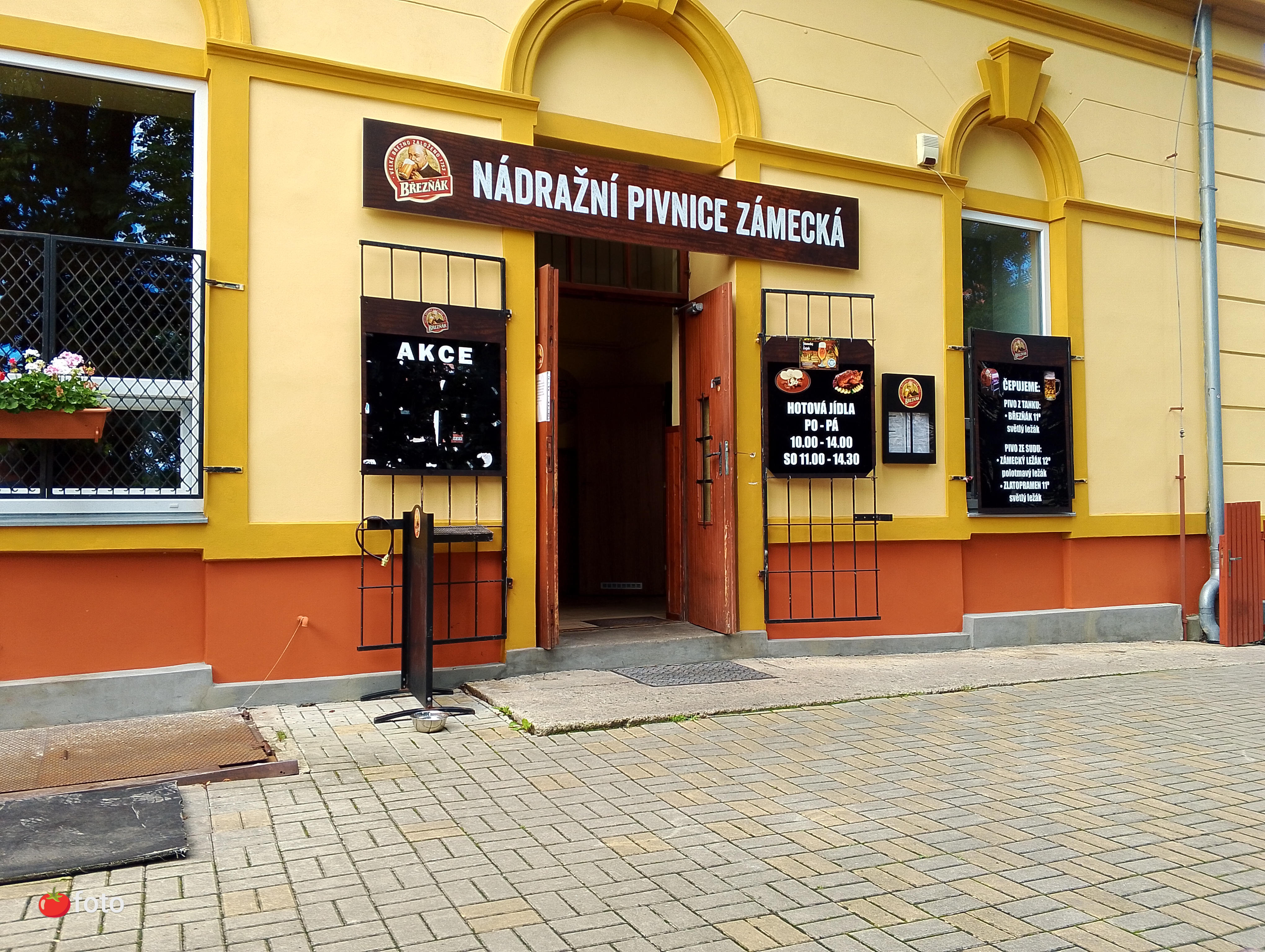 Nádražní pivnice Zámecká foto 4
