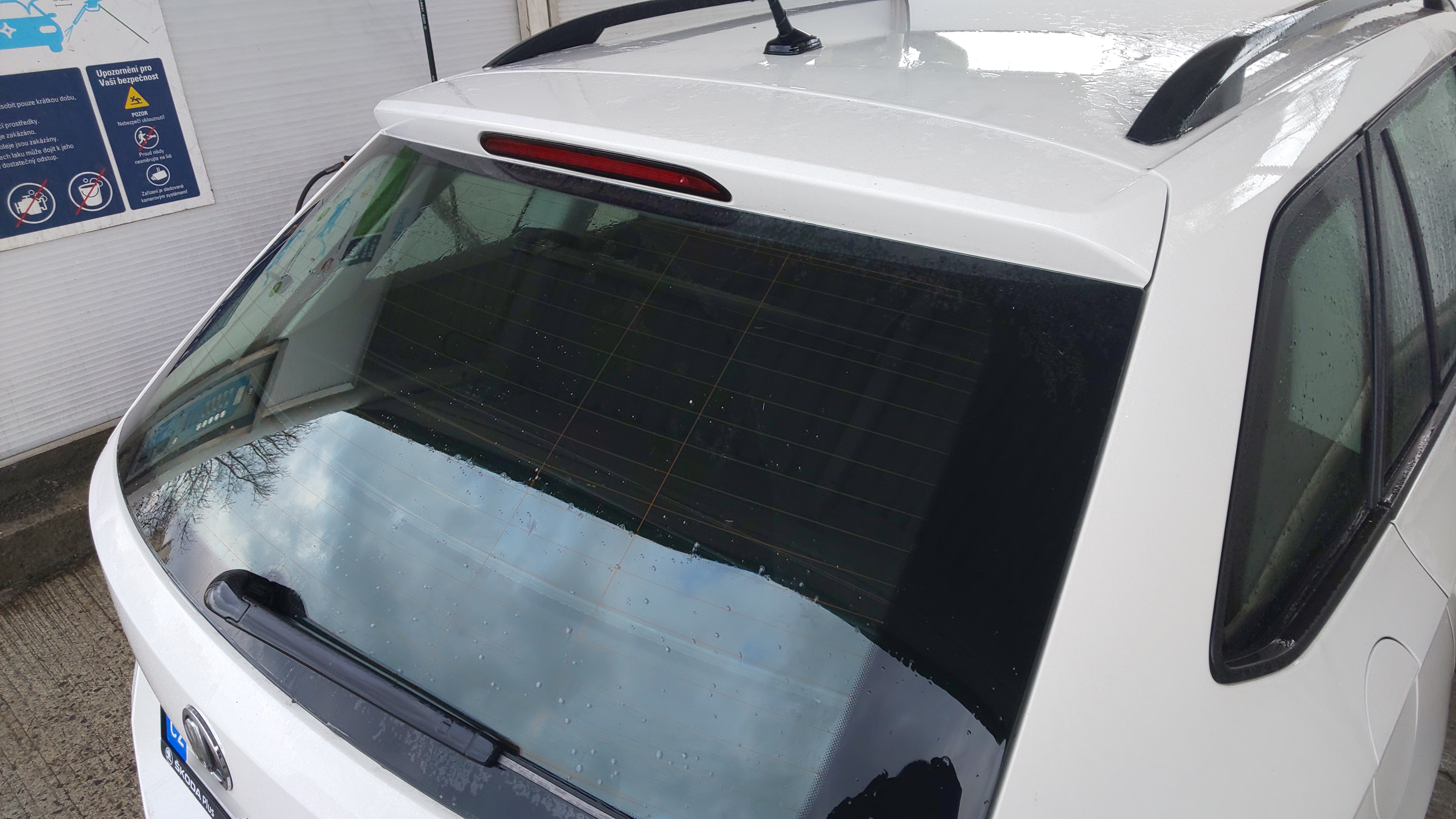 OMV TOP Wash - ruční mytí foto 2