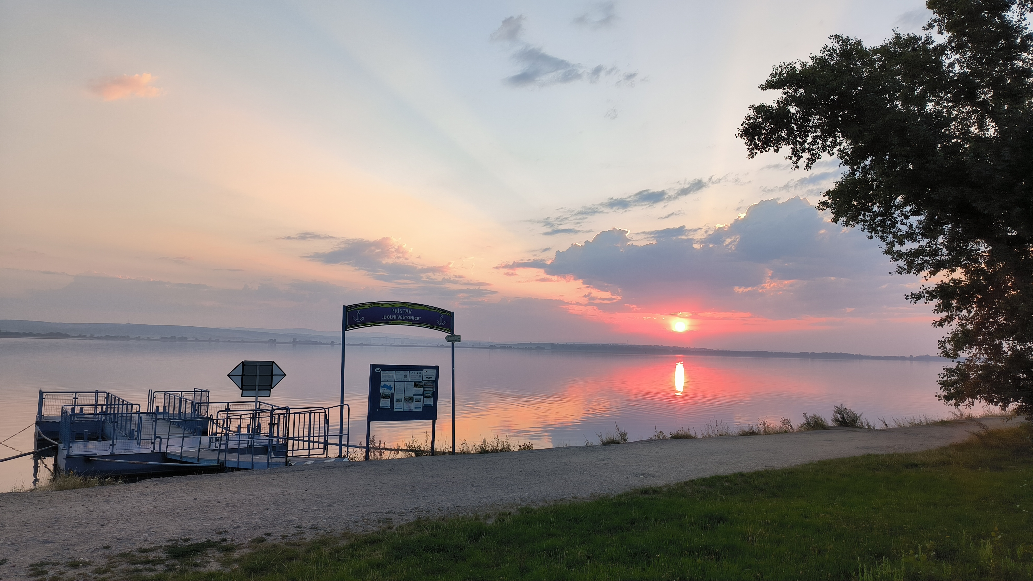 Občerstvení a autokemp U Vody foto 4