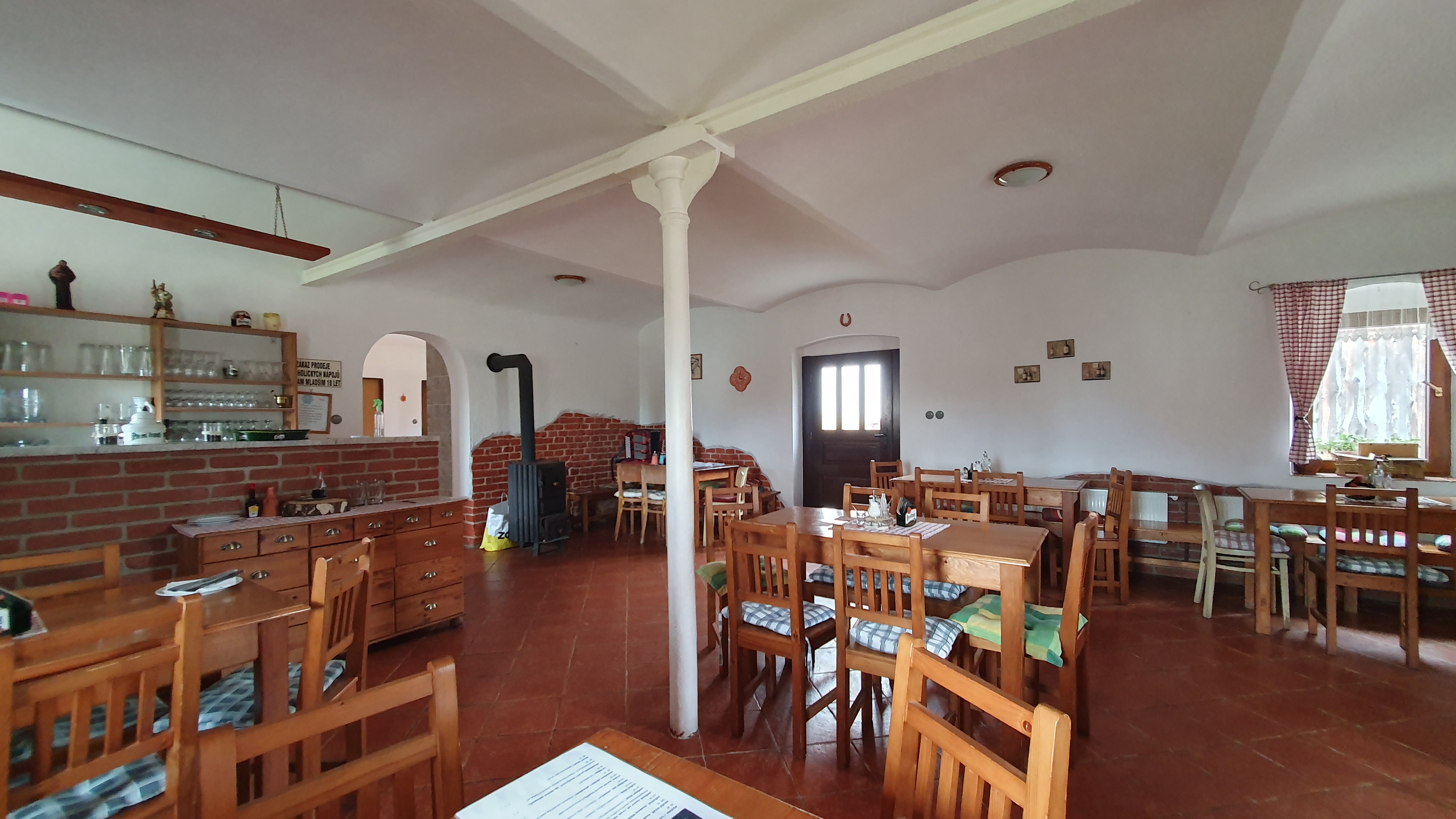 Restaurace Selský dvůr U Antoníčka foto 6