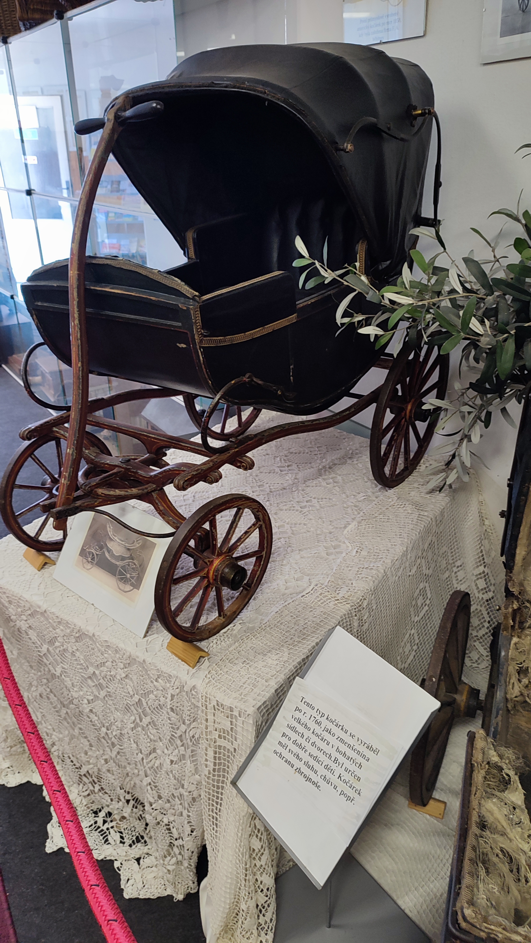 Muzeum starožitných kočárků foto 6