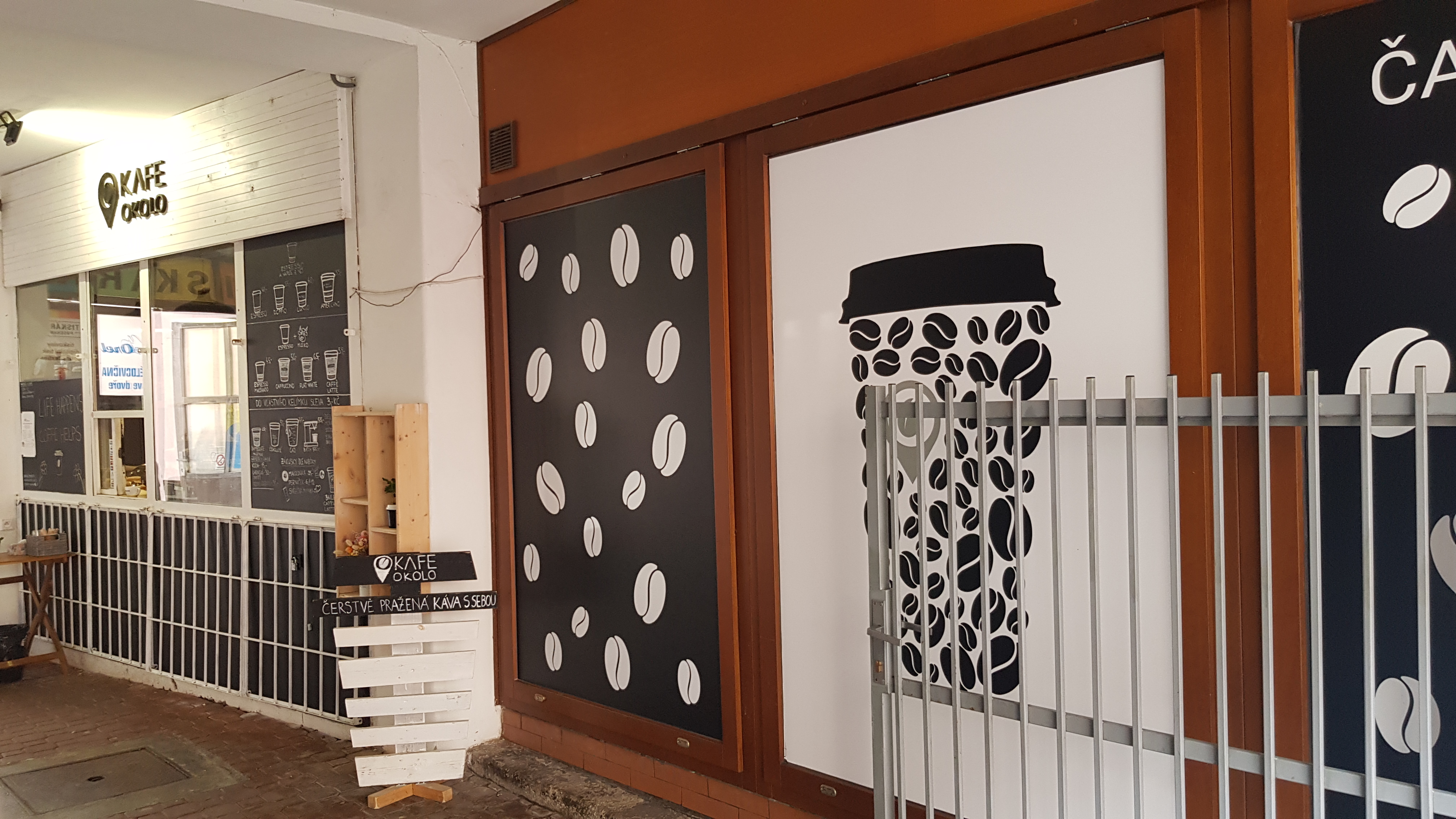 Kafe okolo foto 2