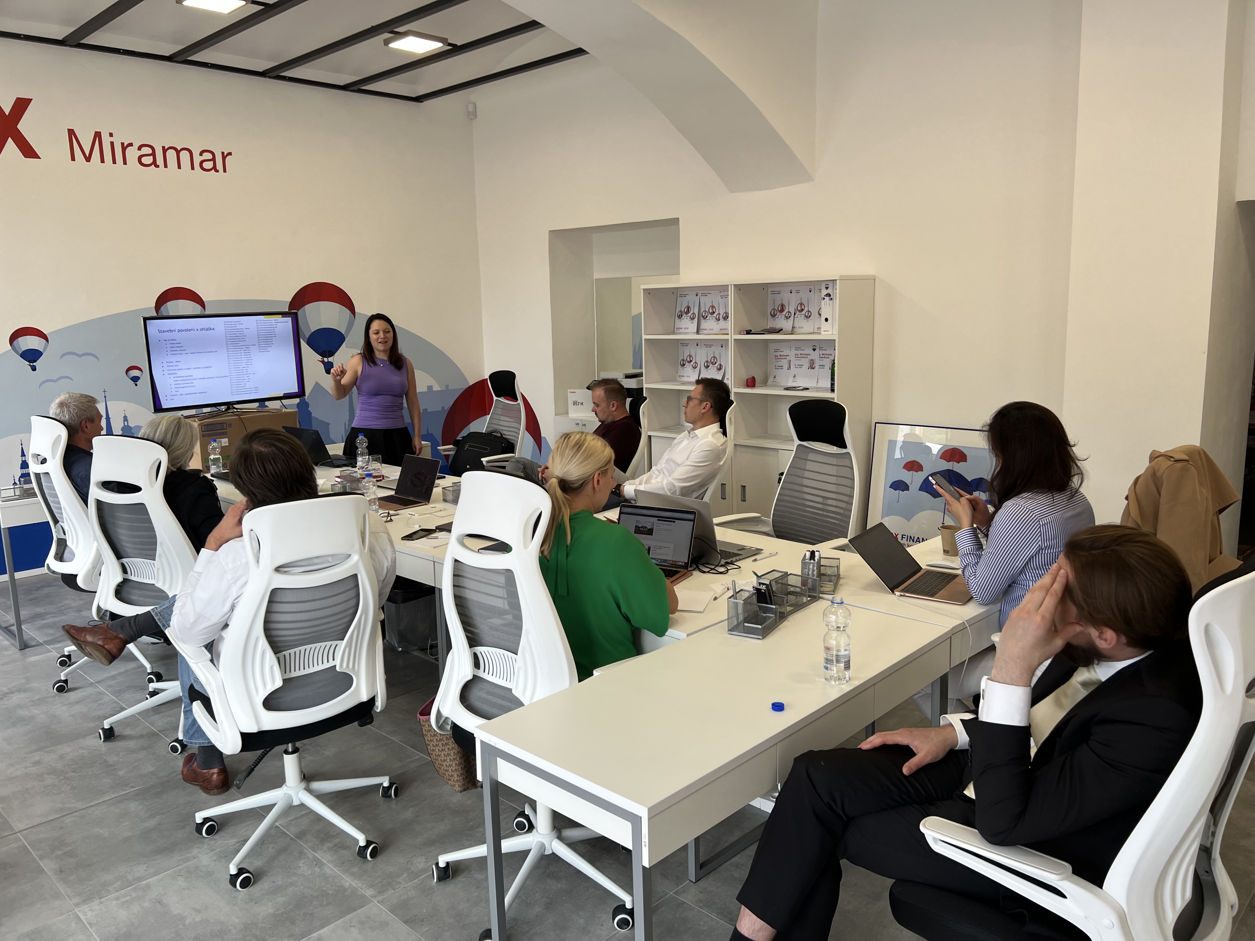 Nikol Kupčíková - Realitní a projekční služby foto 2