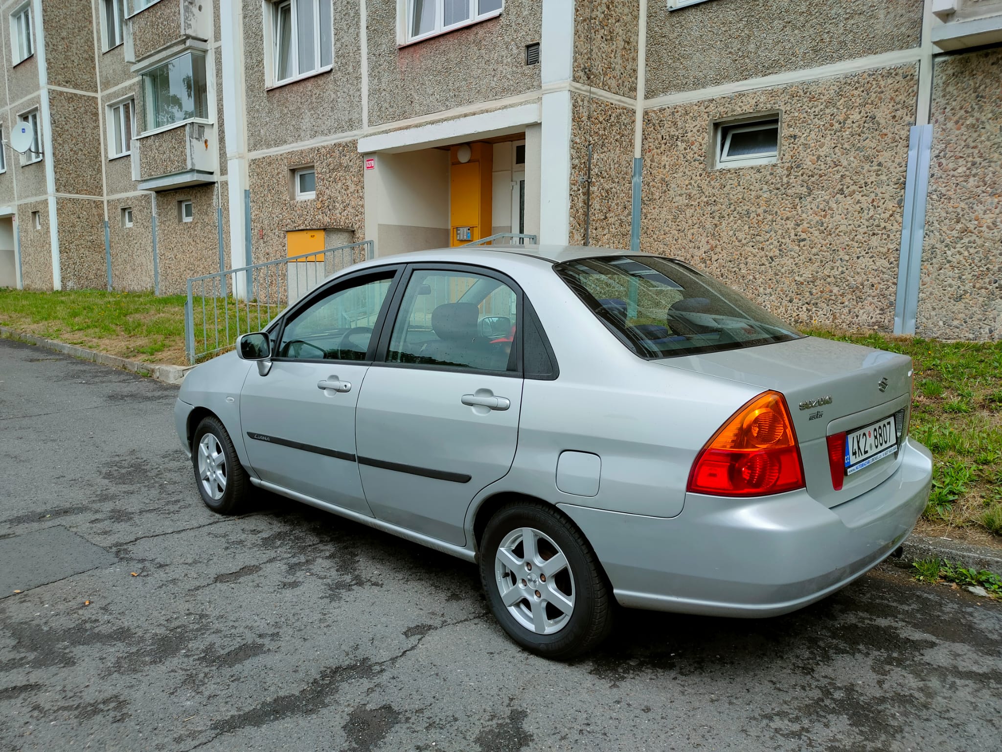 AUTOBAZAR LUBENEC foto 2