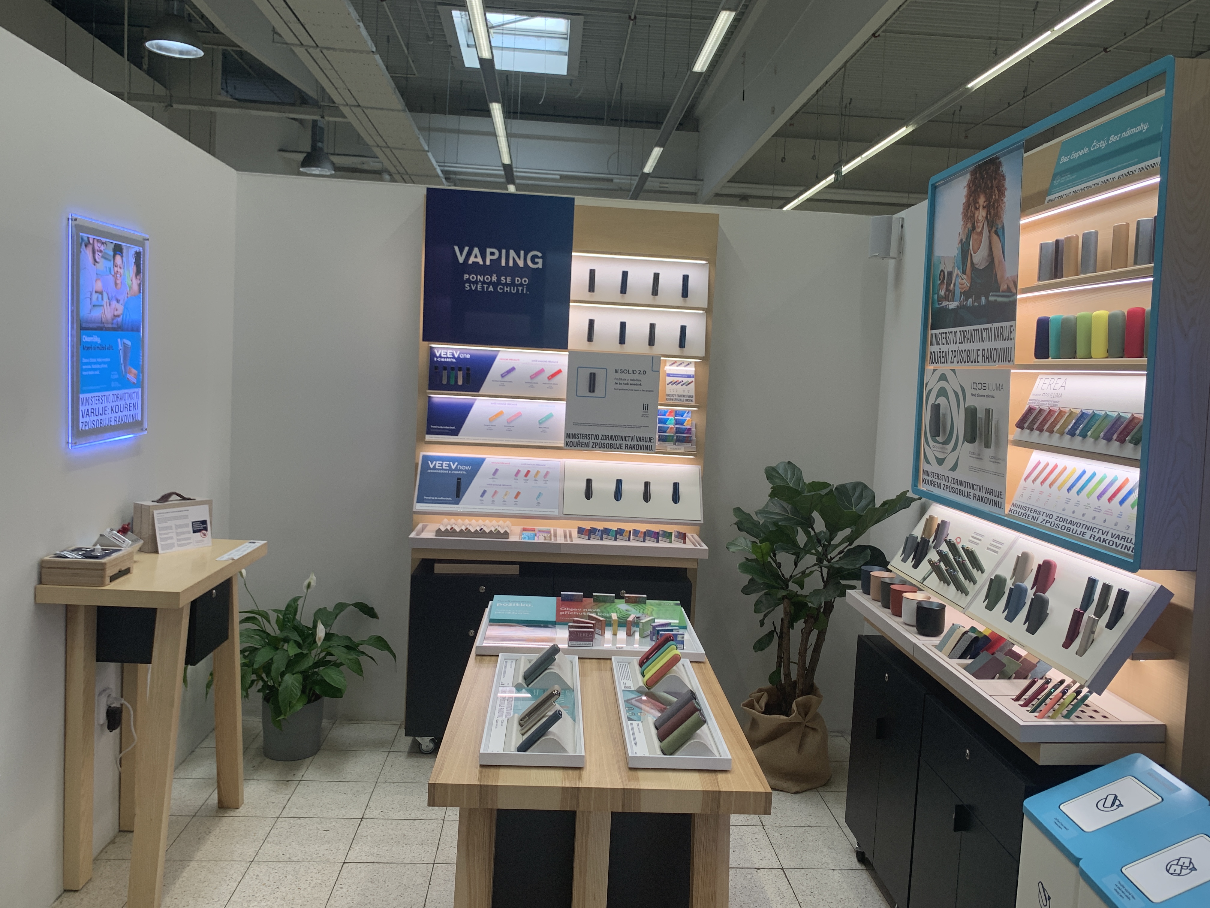 IQOS prodejna & Káva foto 2