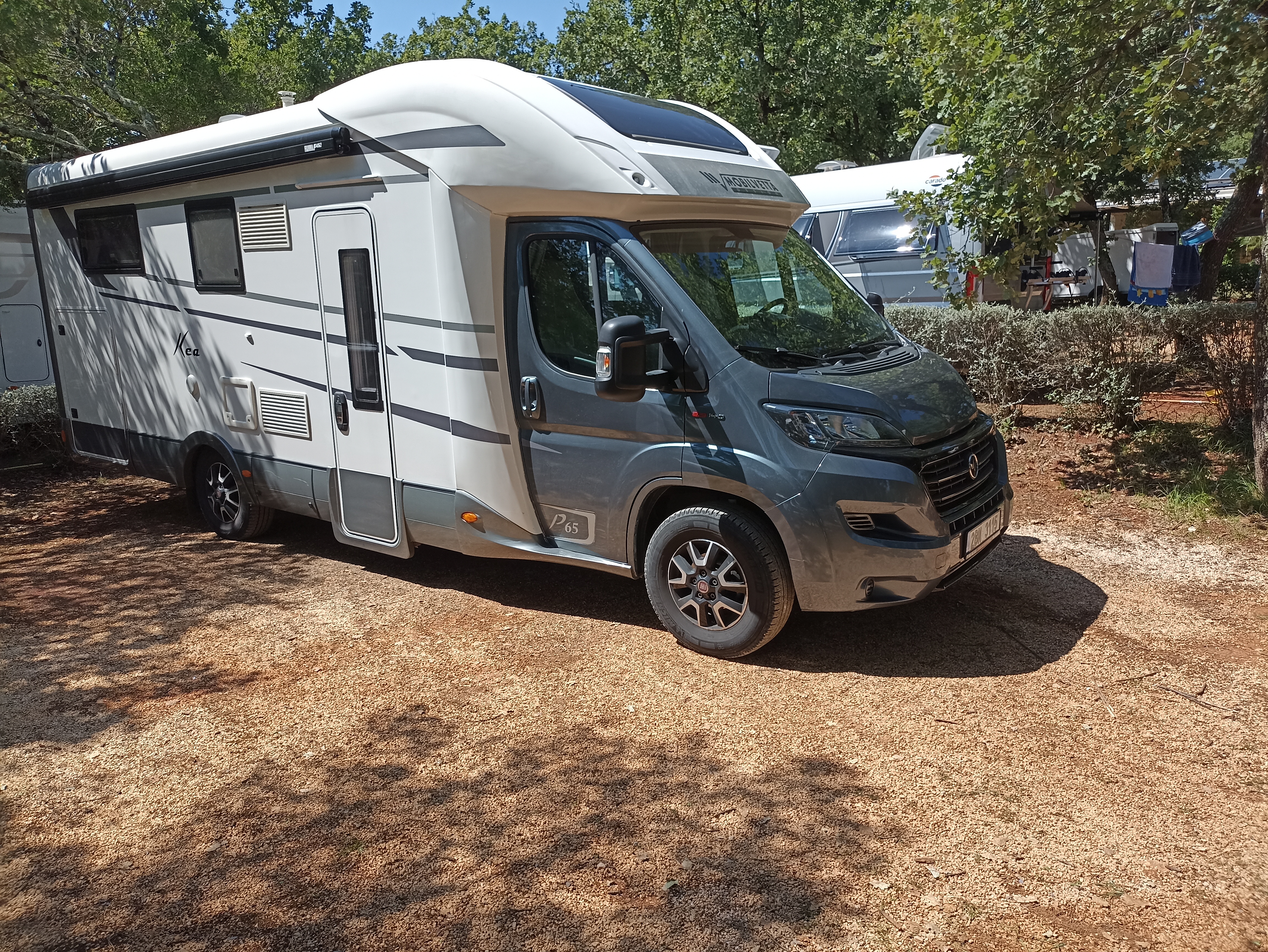 Pronájem obytného automobilu FORKR foto 2