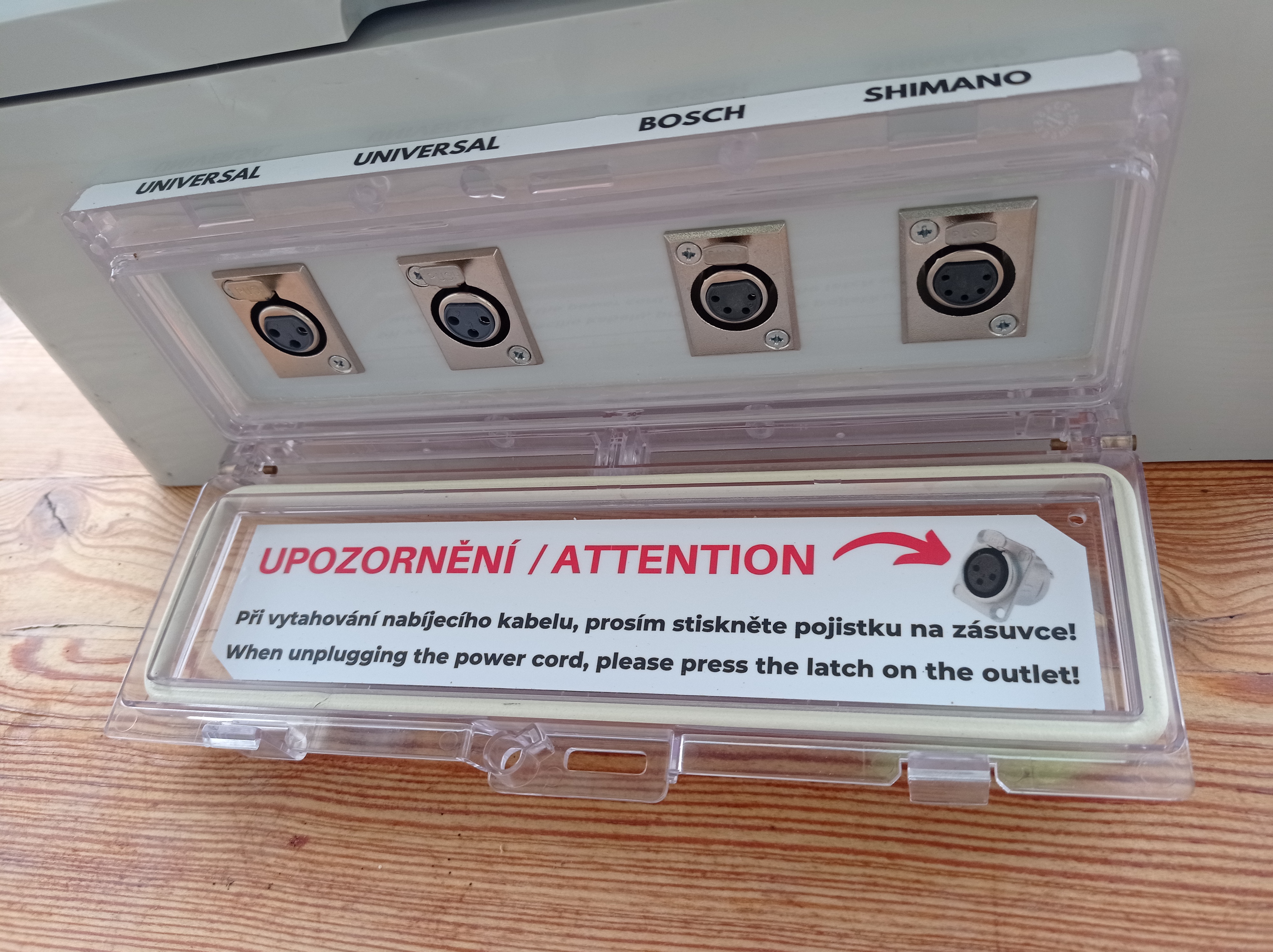 Nabíjecí stanice pro elektrokola - Centrum Caolinum Nevřeň foto 4