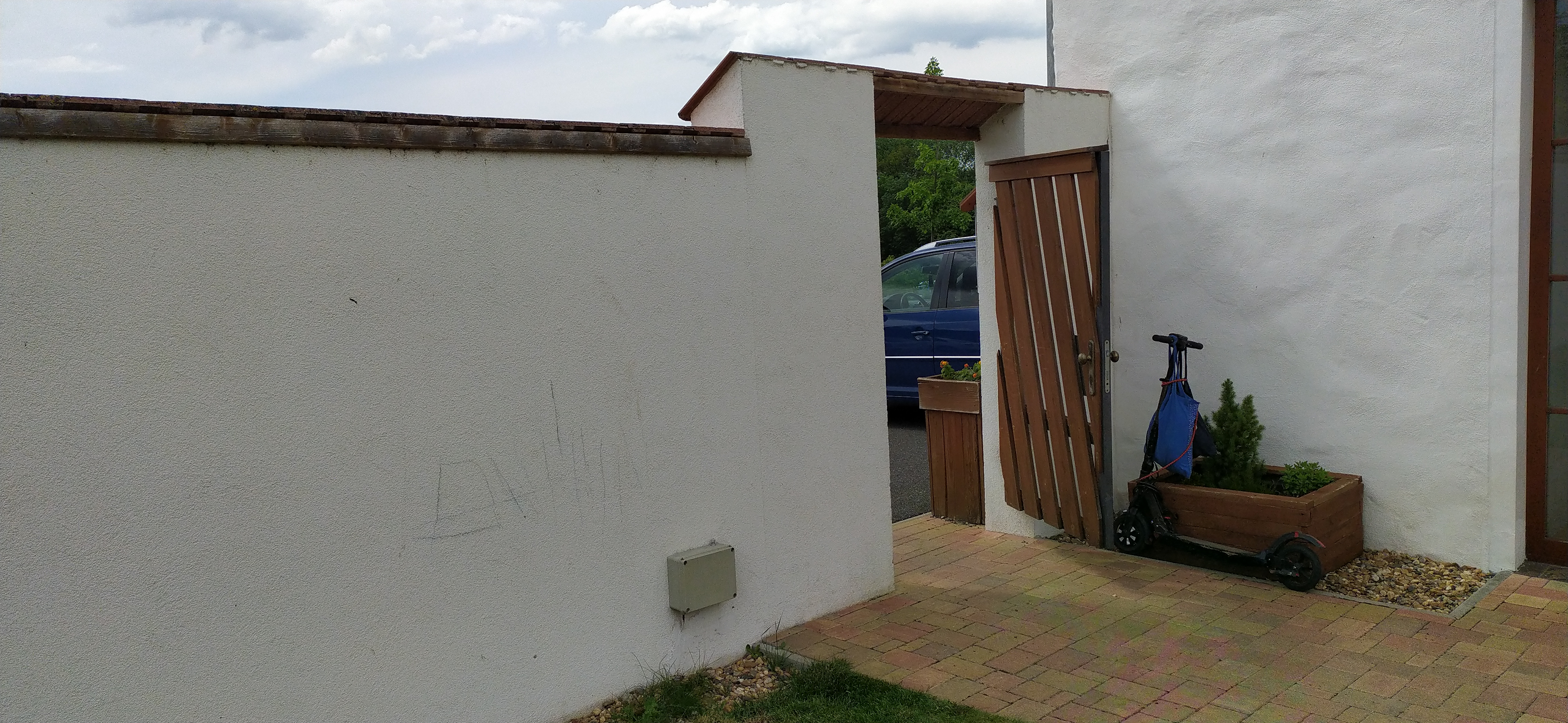 Dvůr Perlová Voda | nabíjecí stanice pro elektrokola foto 4