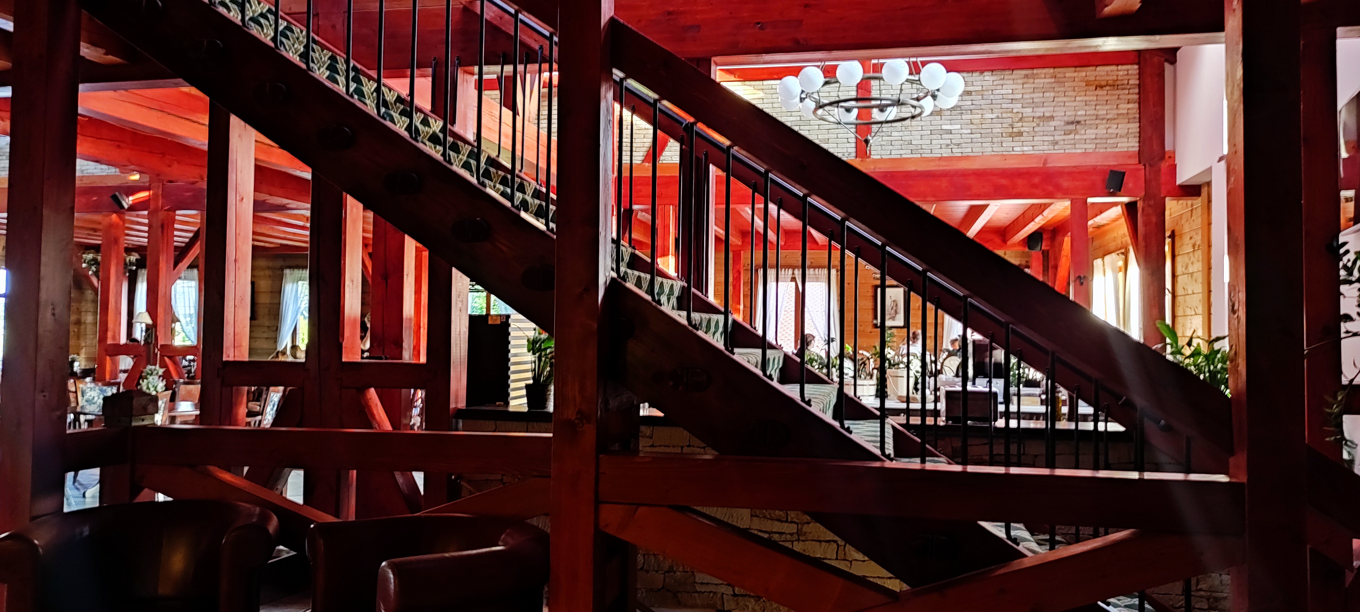 Cedrus restaurant Kunětická Hora foto 4