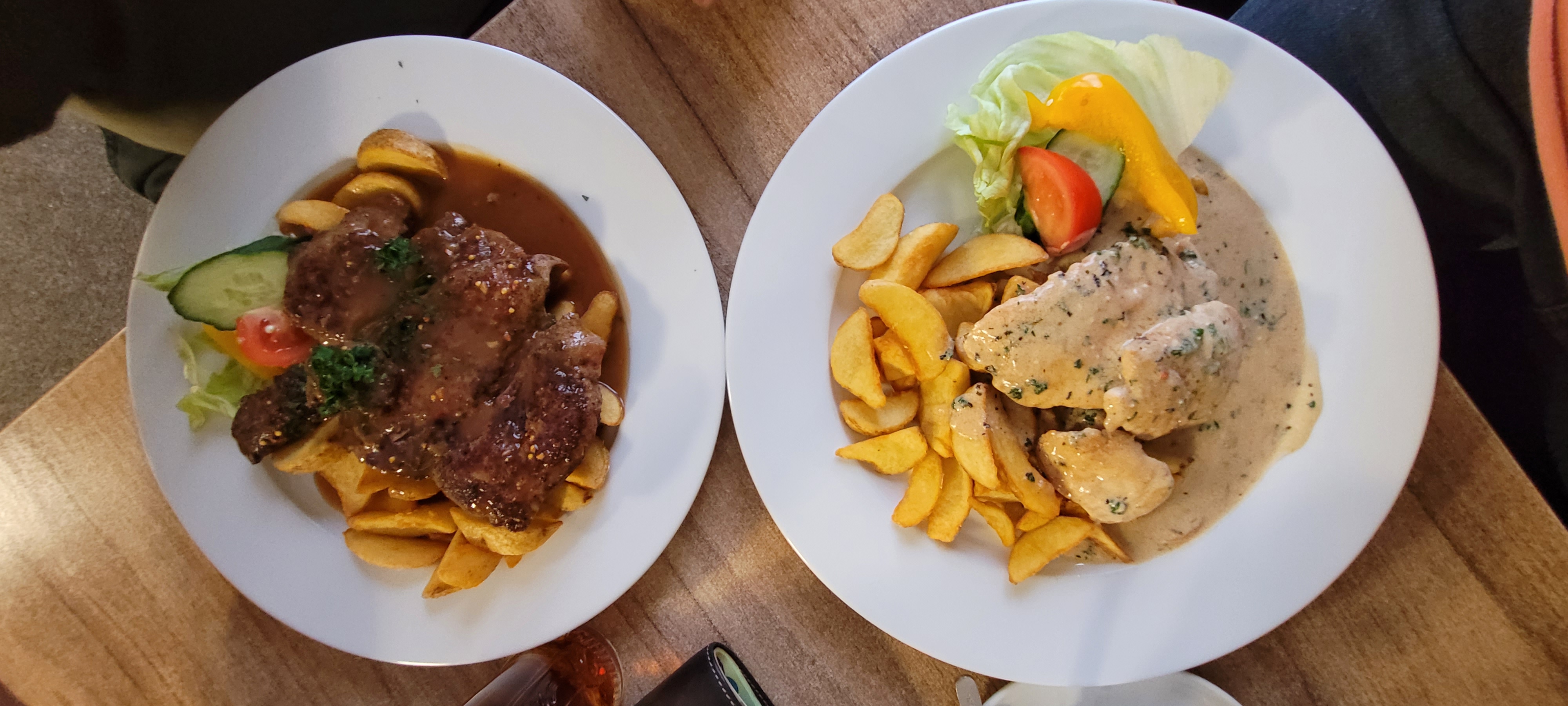 Občerstvení u čerpací stanice Tank ONO Podolí foto 2