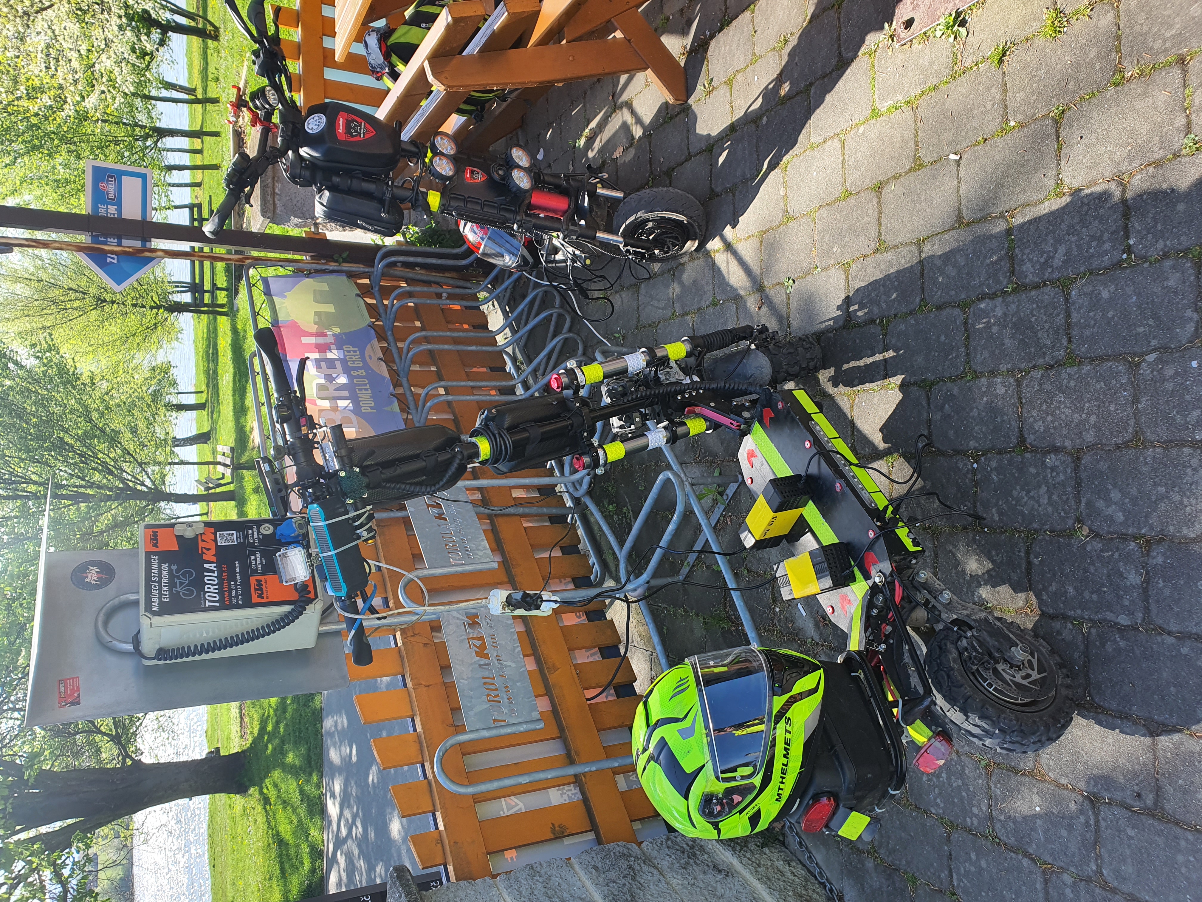 Nabíjecí stanice pro elektrokola TOROLA foto 6