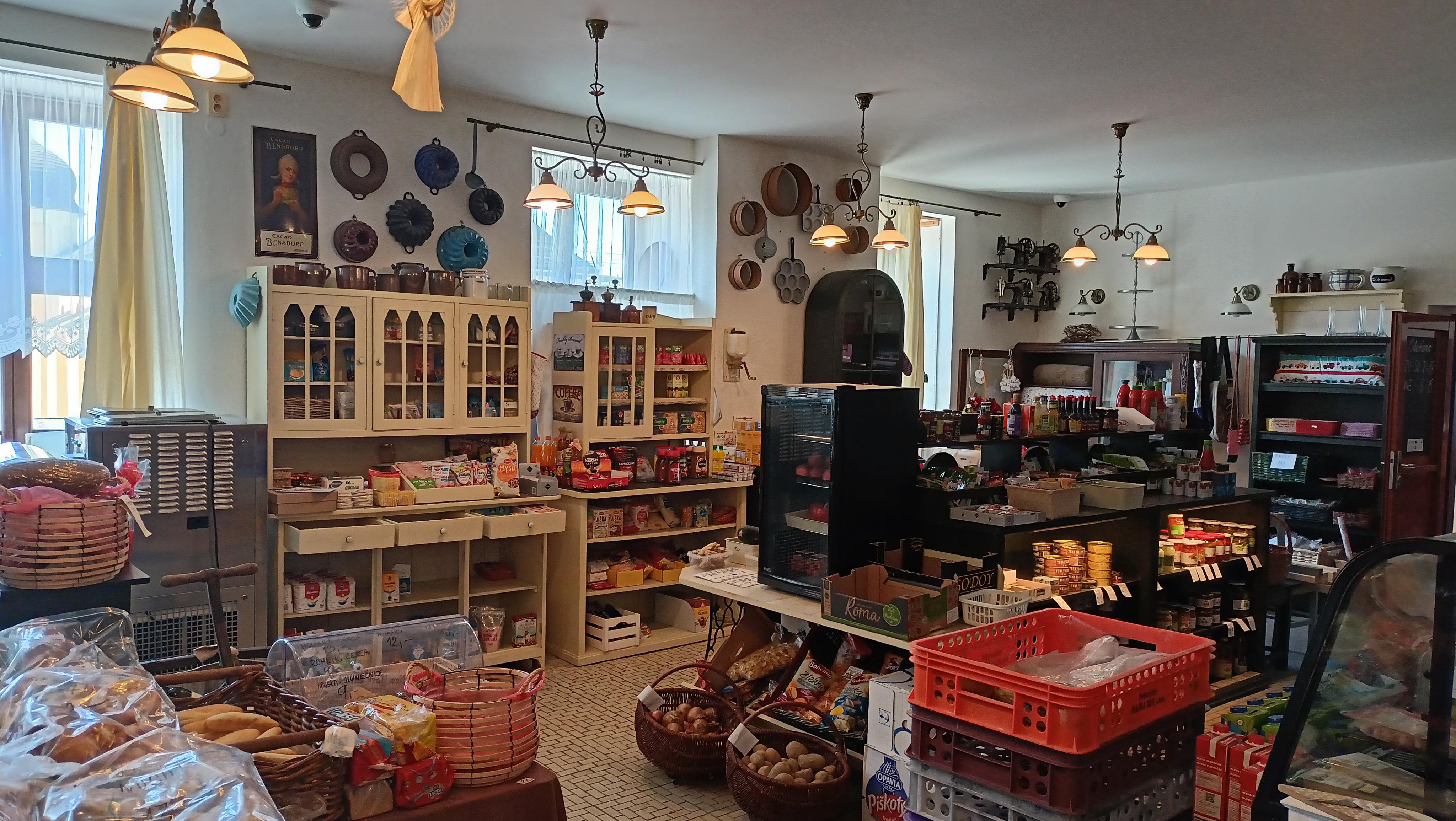 Potraviny, Hokynářství & Cukrárna U paní Barbory foto 4