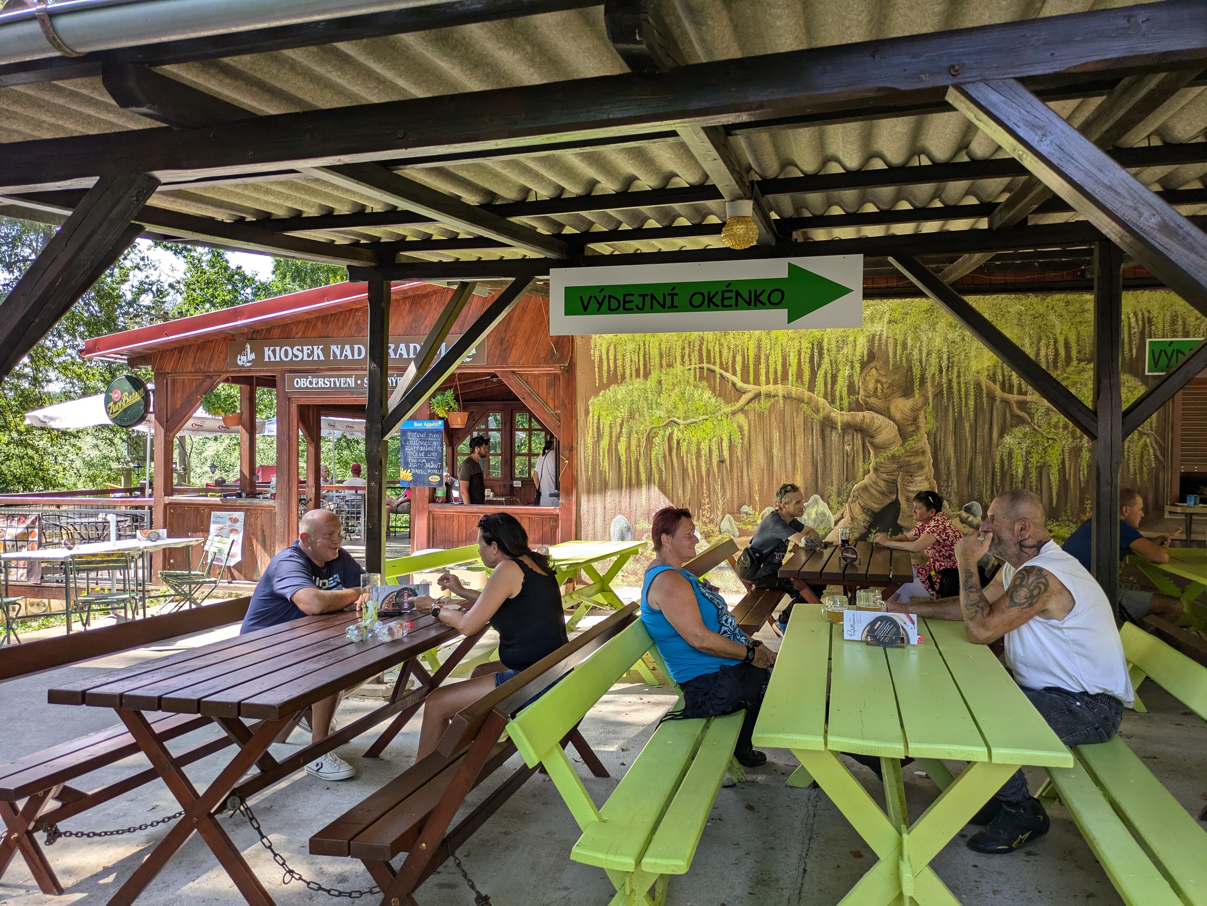 Restaurace u Parkoviště hradu Zvíkov foto 4