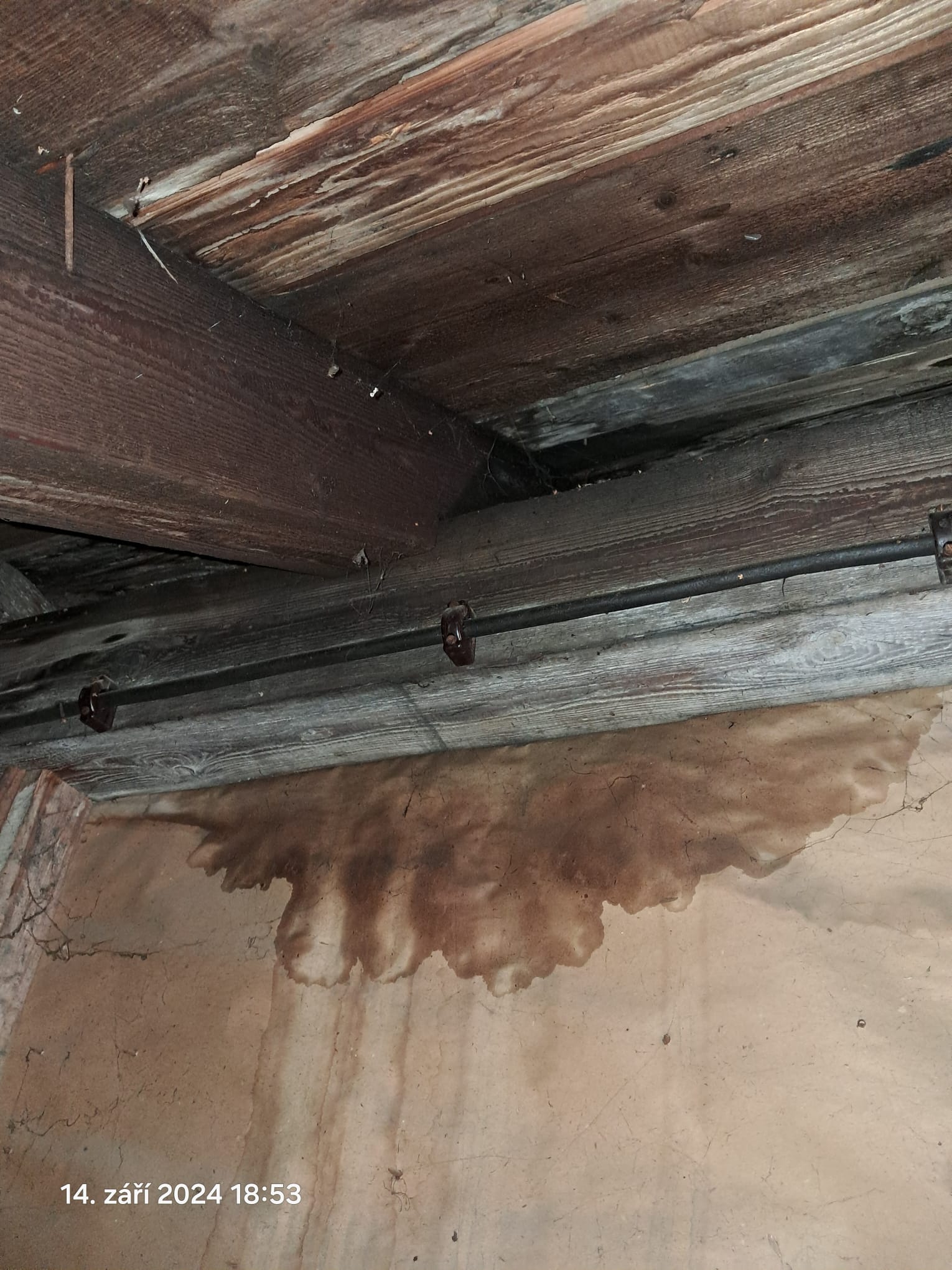 Petr Samec - pokrývačské, tesařské a klempířské práce foto 3