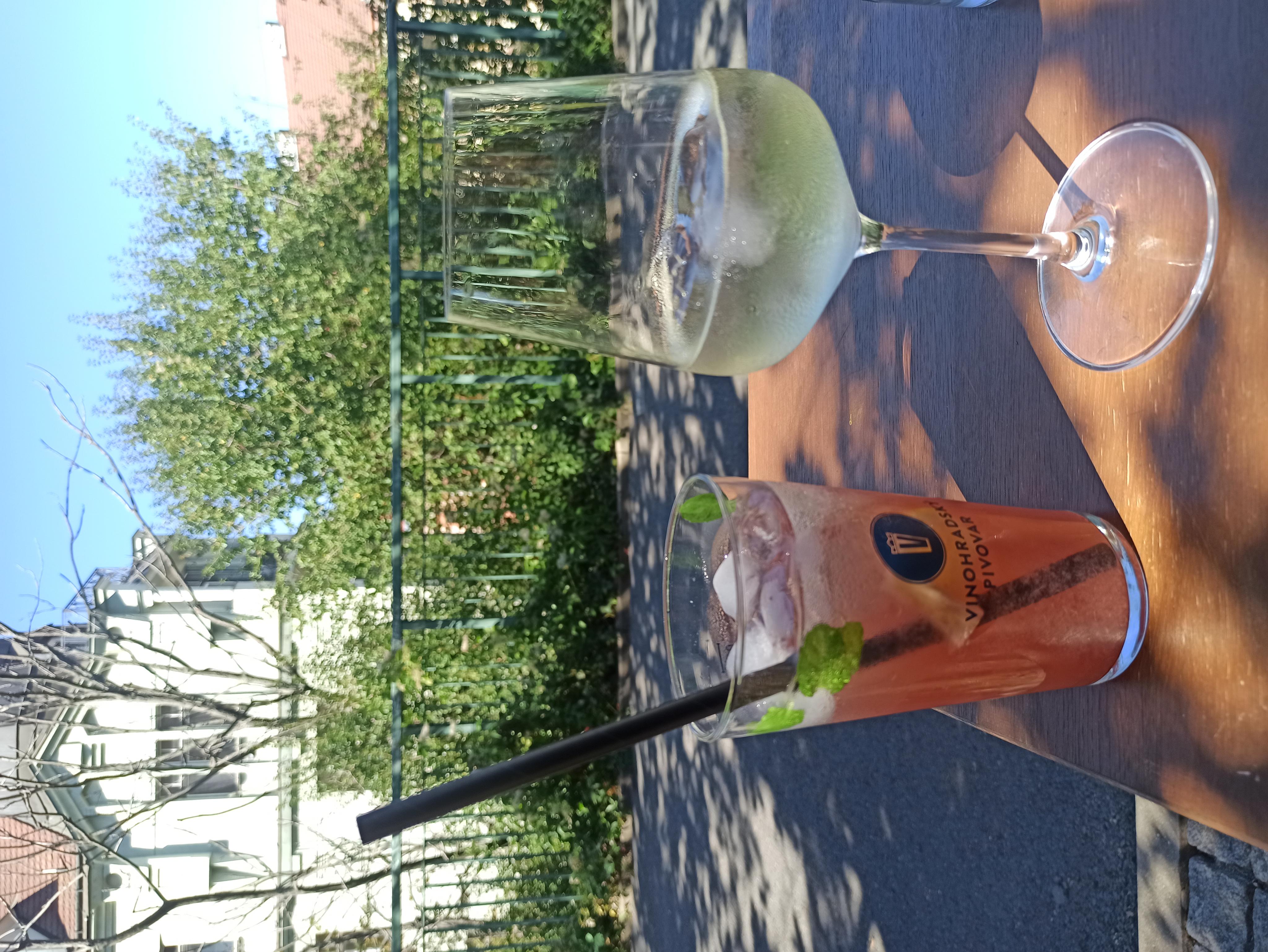 Blinders Garden Bistro foto 3