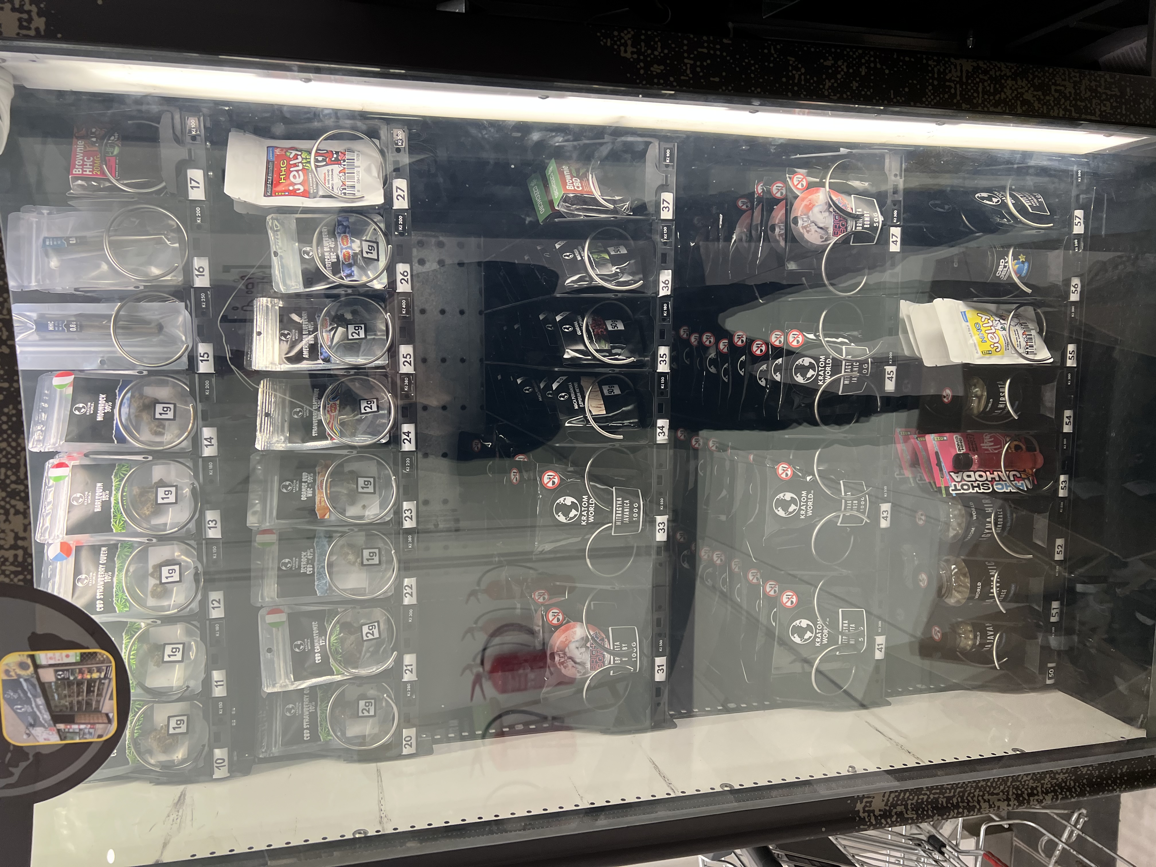 Hemp World Automat Centrum Stromovka foto 2