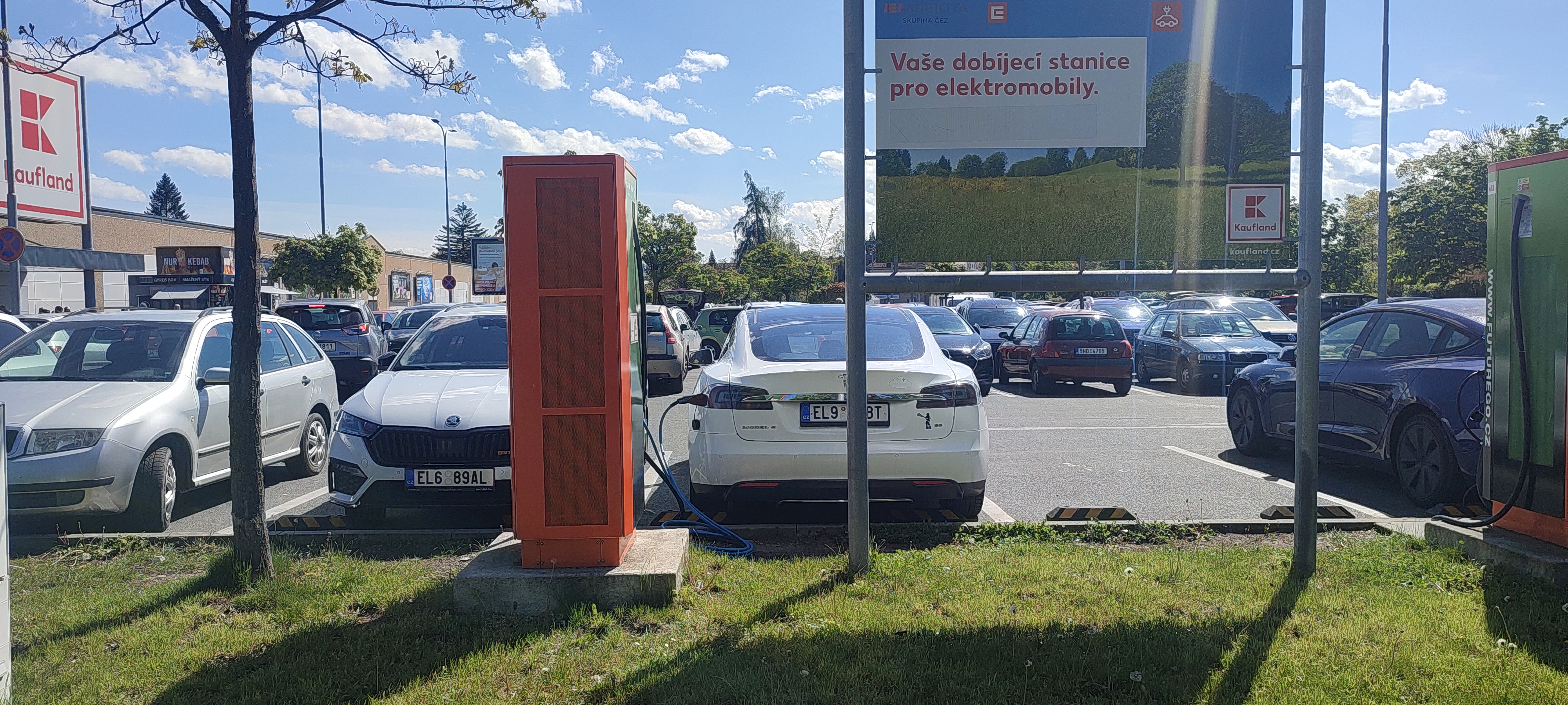 Nabíjecí stanice ČEZ foto 6