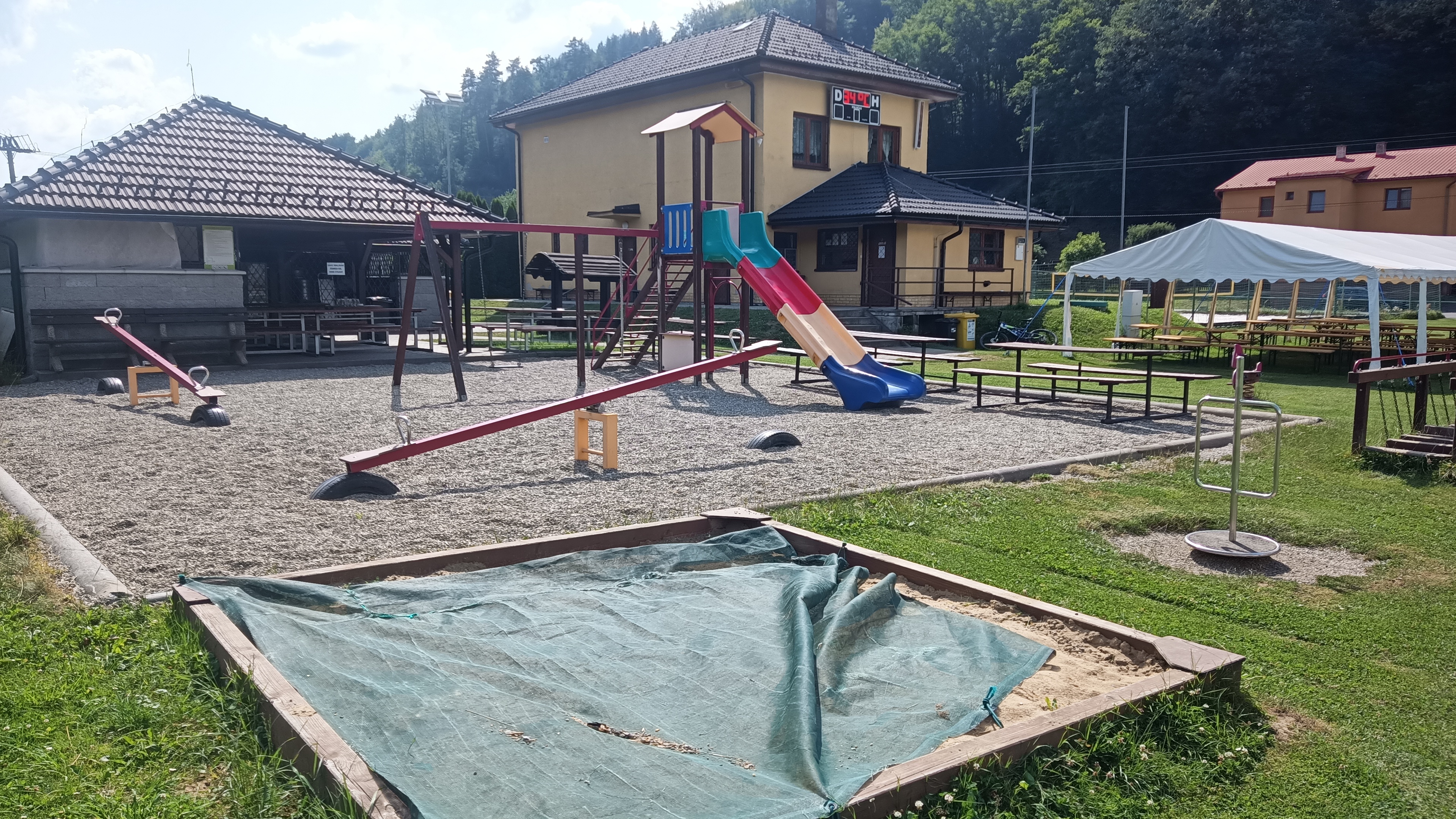 Hospoda na hřišti foto 6