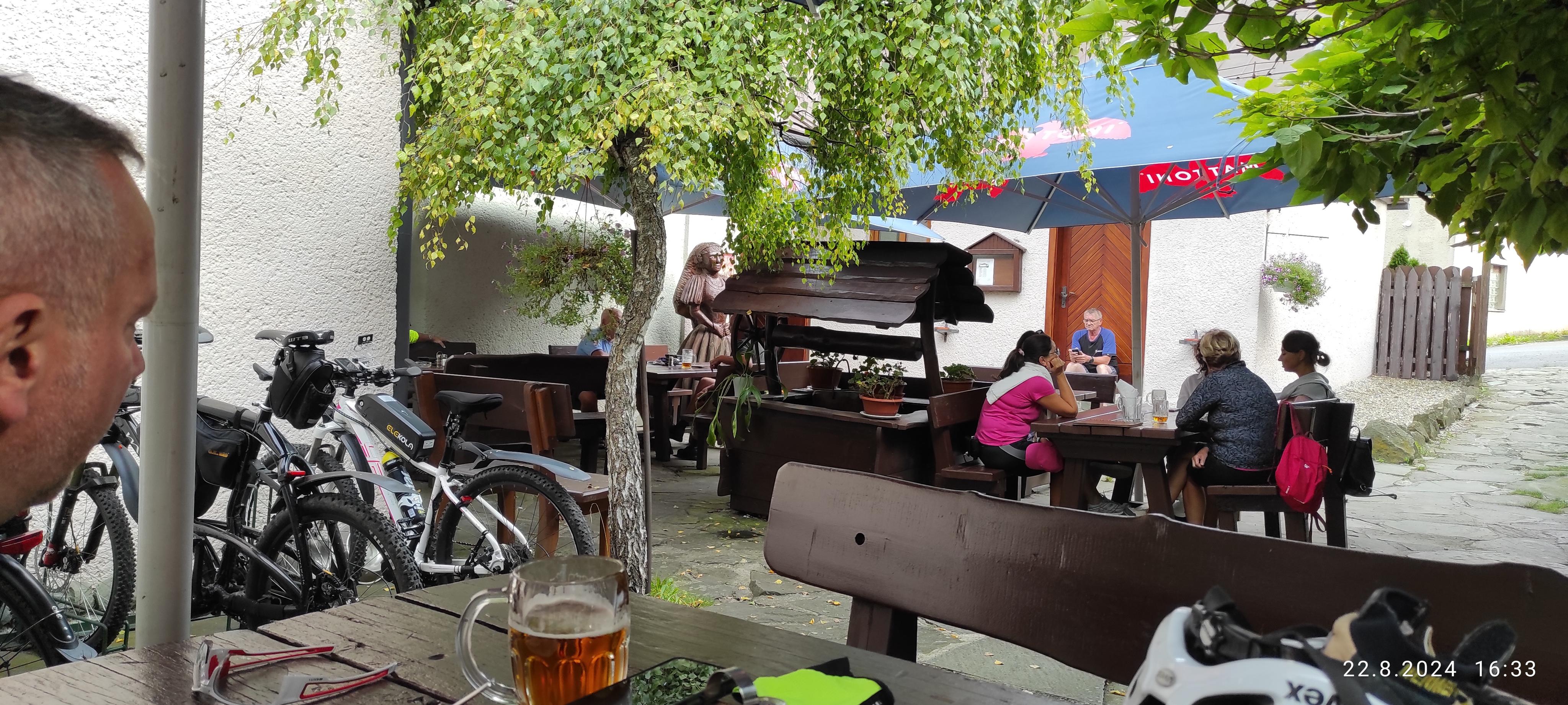 Restaurace a penzion Gutská Bašta foto 5