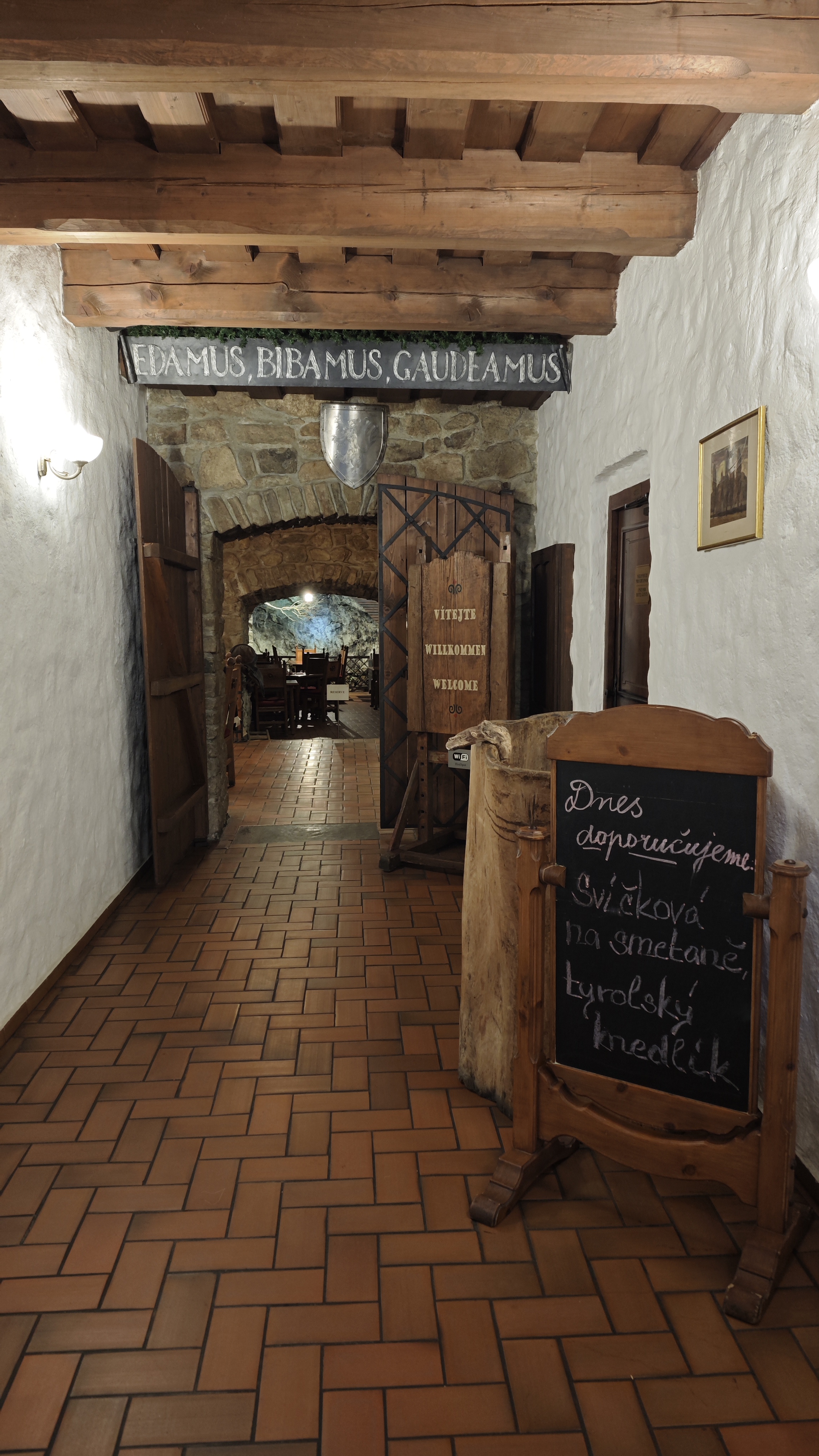 Restaurace - Zámeček pod hradem foto 6