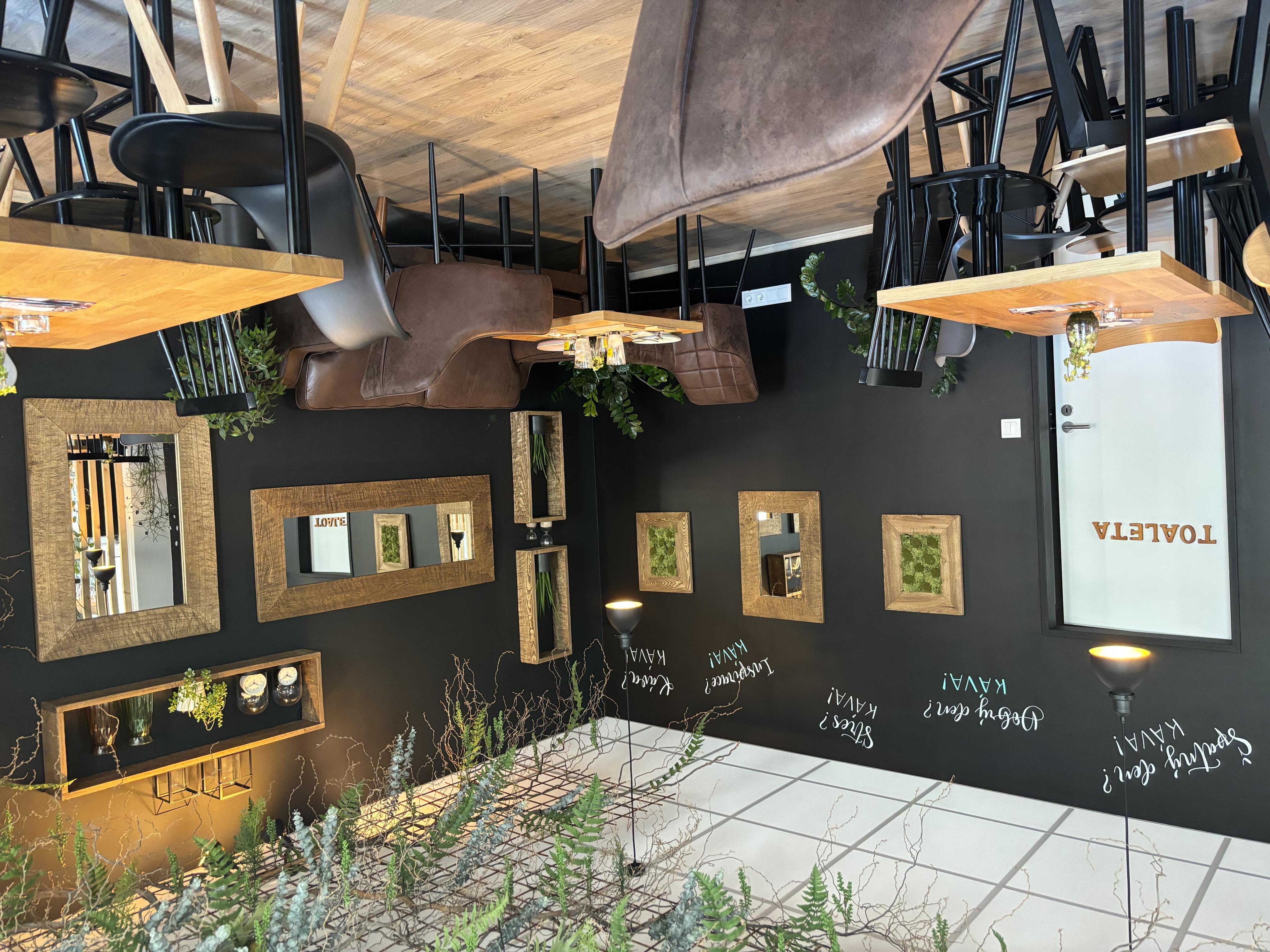 Kavárna a Bistro Tady a teď foto 4
