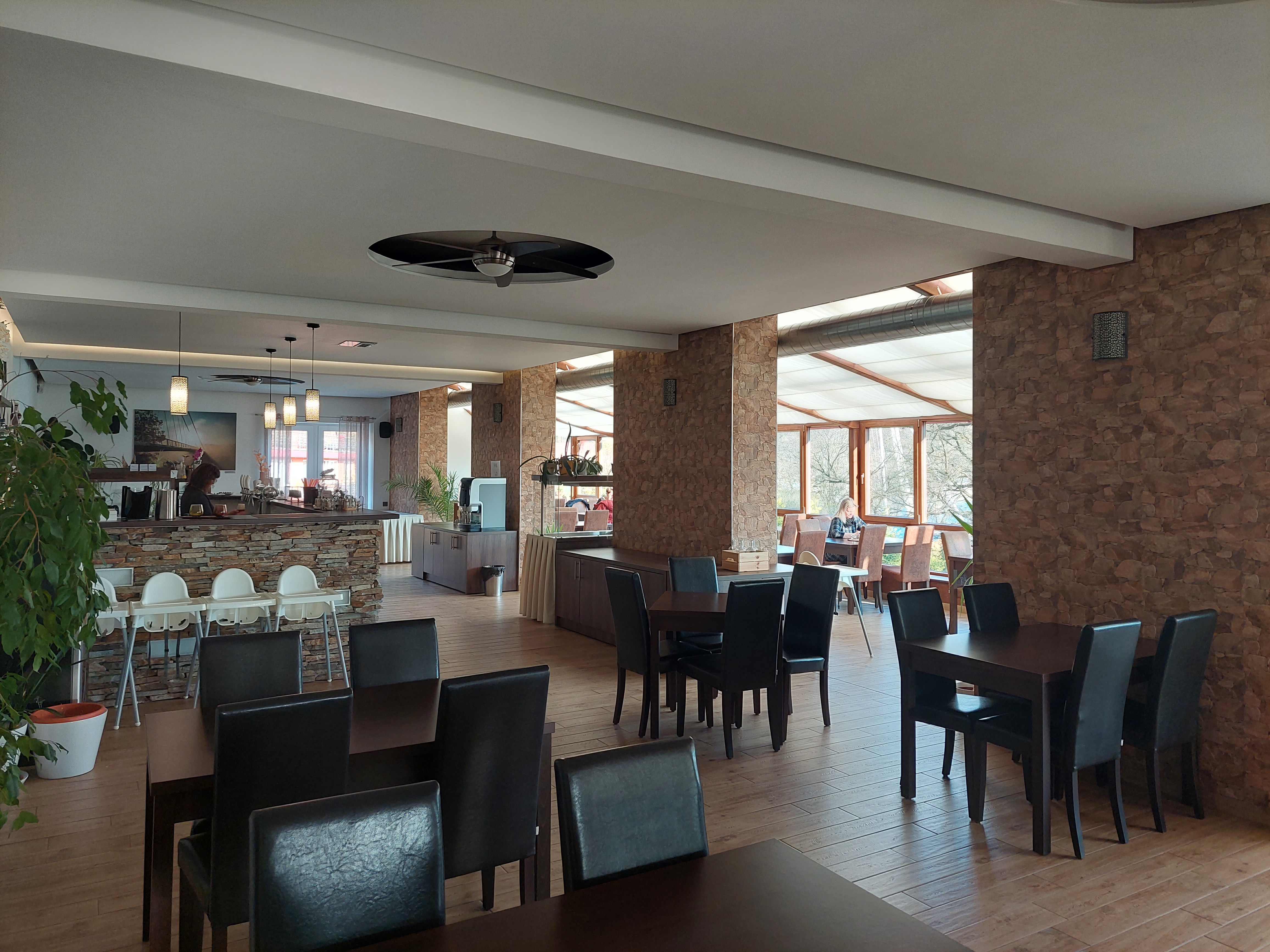 Restaurace Penzion M foto 2