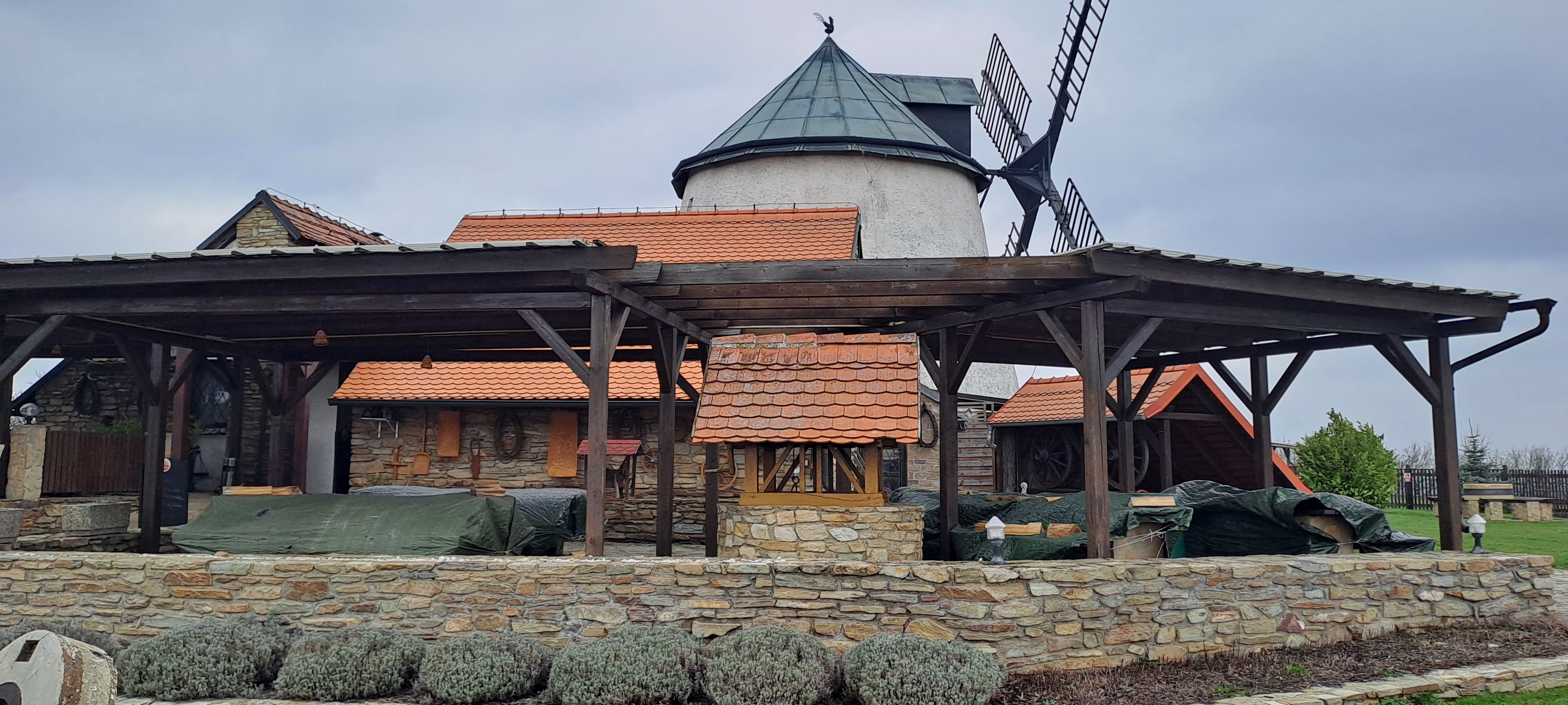 Restaurace Větrný mlýn foto 4