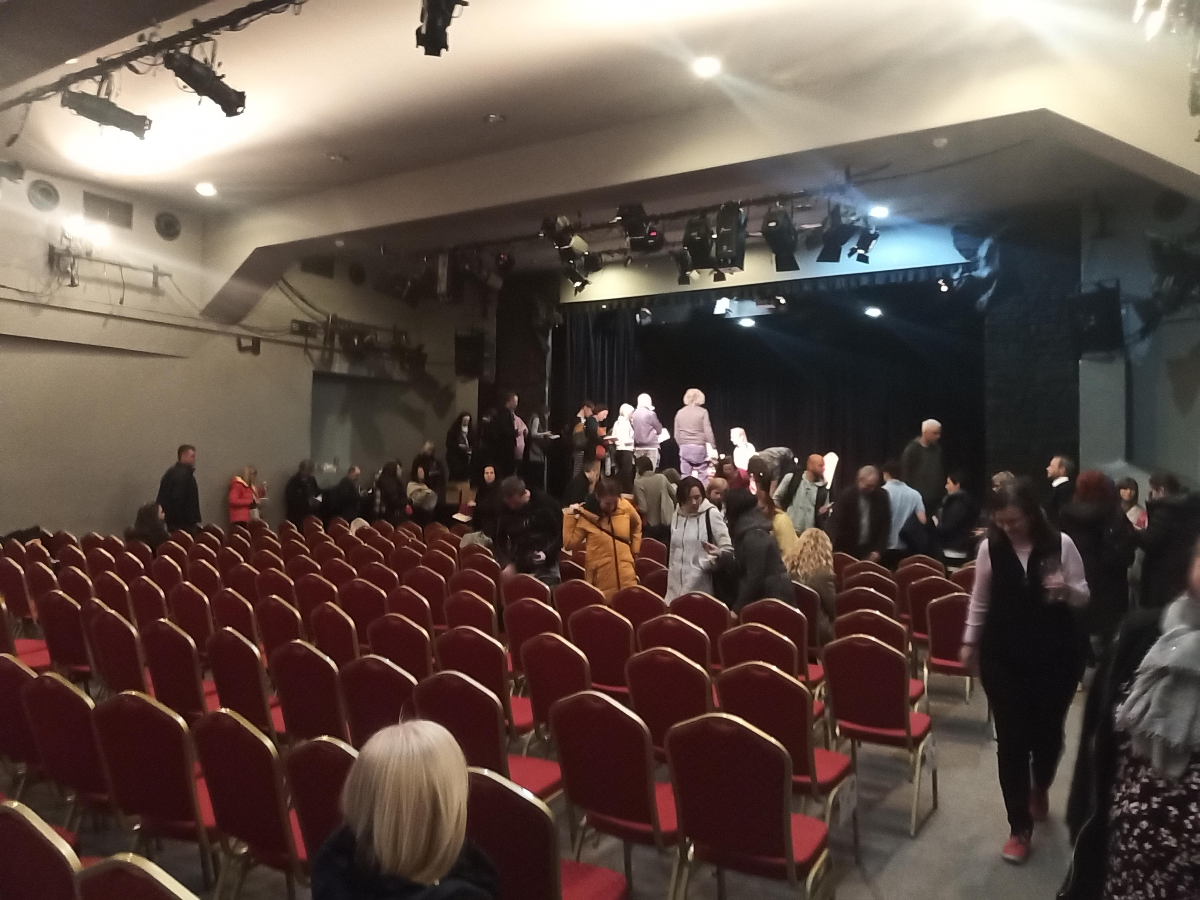 Divadlo Na Maninách foto 3