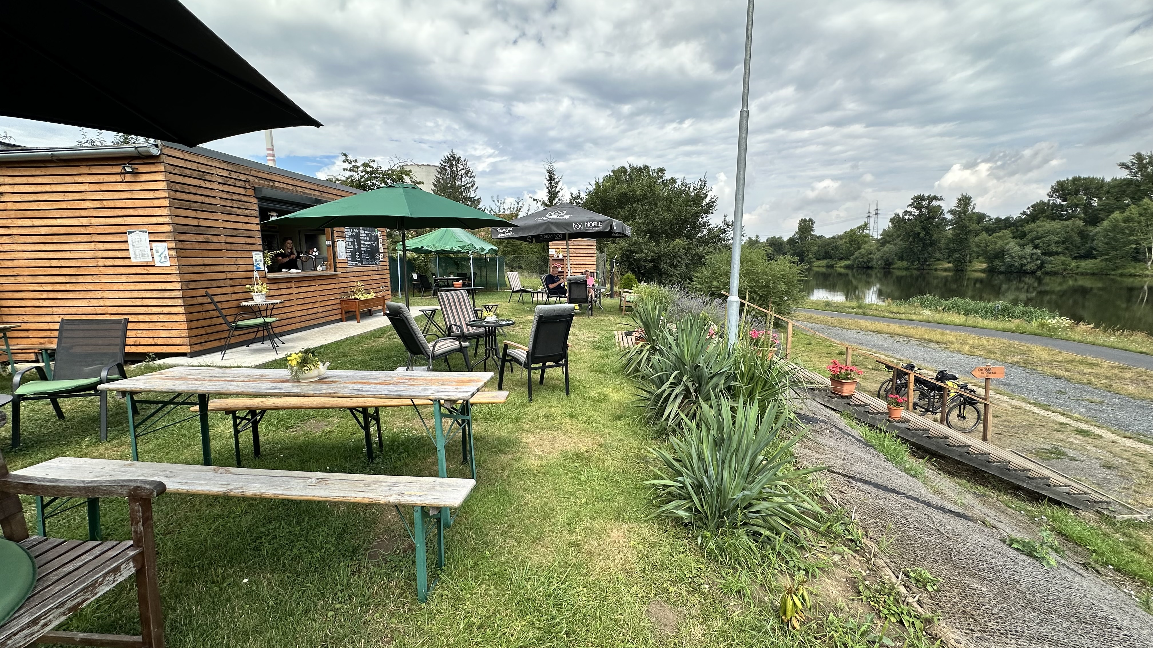 Stánek na chvilku foto 5