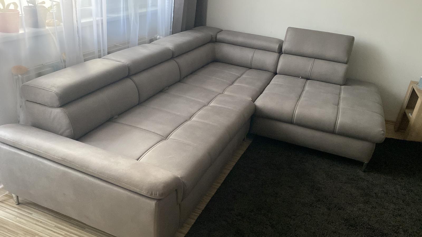 Lumax nábytek foto 3